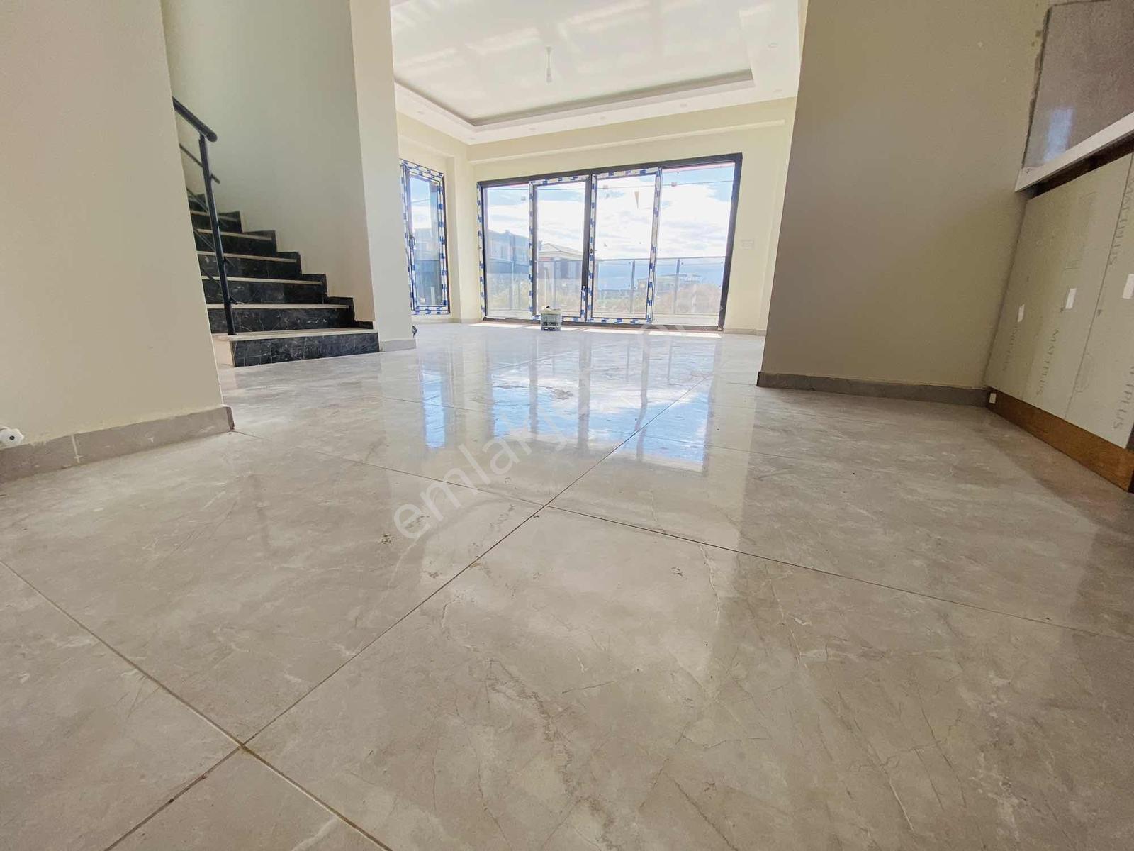 Denize Yürüme Mesafesinde Bahçeli Site İçi Müstakil 3+1 Villa — fotoğraf 35
