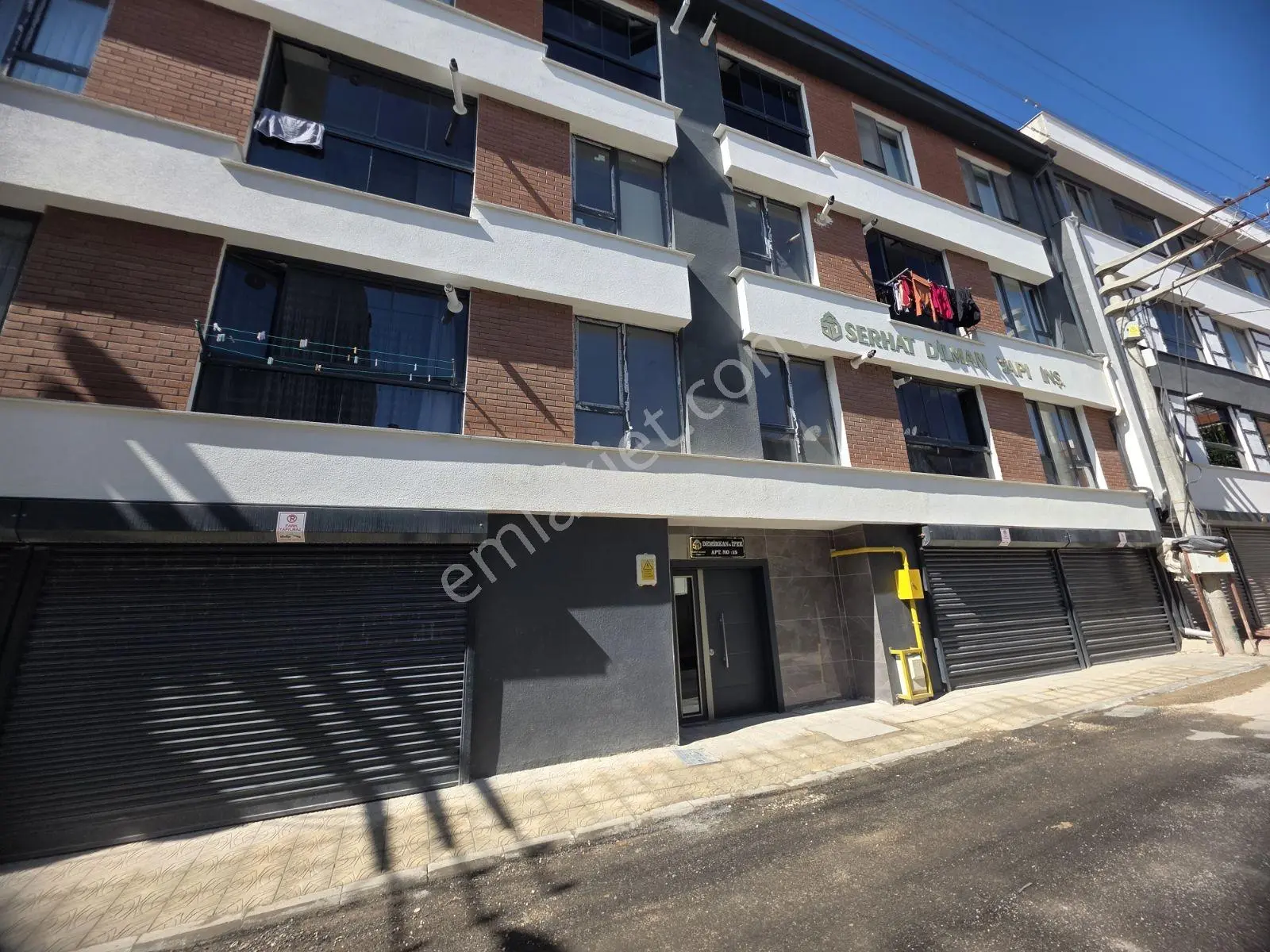 Rw Nestten Çamlıcada Satılık Ön Cephe Yeni 1+1 — fotoğraf 2