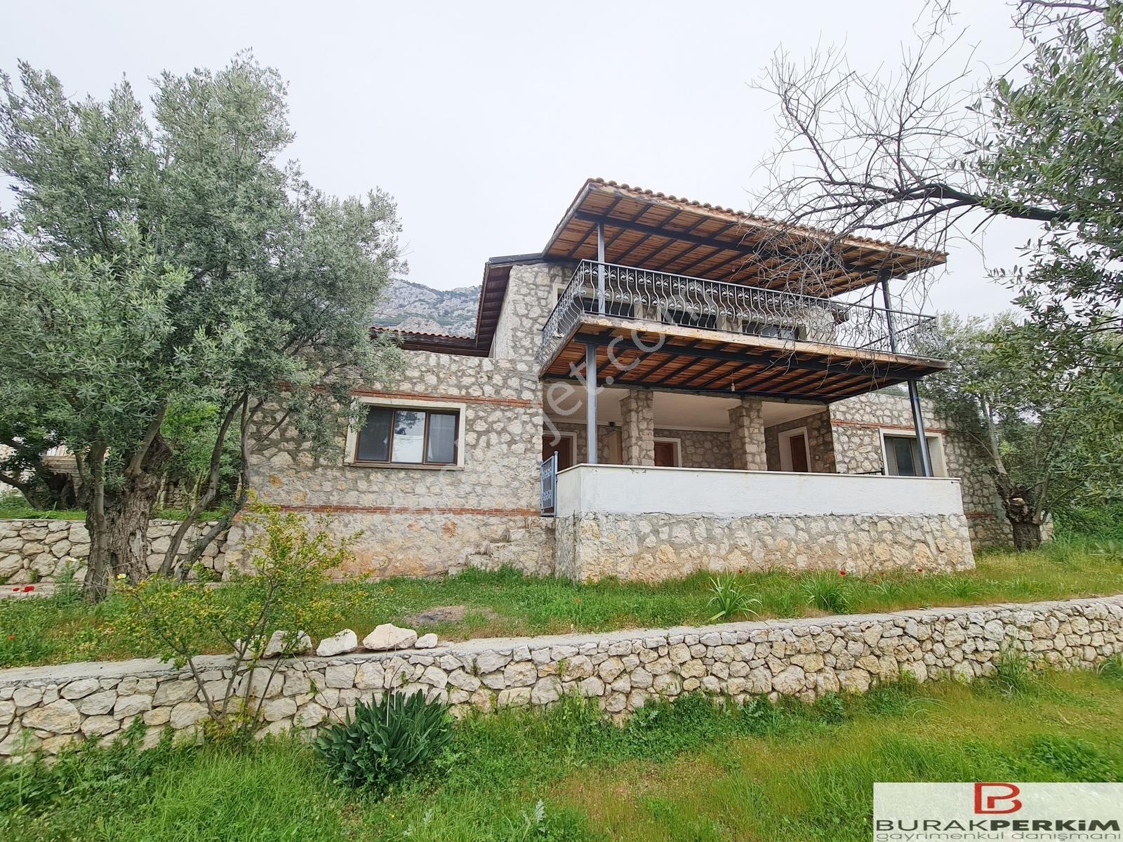 Likya Yolu Üzerinde Müstakil Tapulu 250 M² Satılık Taş Ev — fotoğraf 3