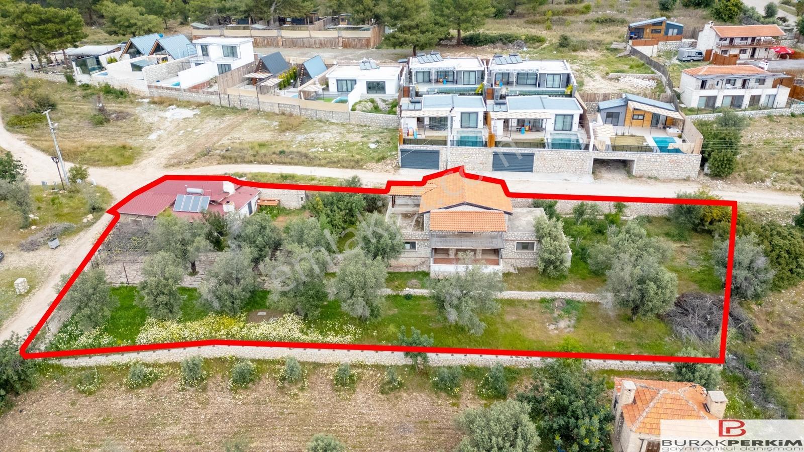 Likya Yolu Üzerinde Müstakil Tapulu 250 M² Satılık Taş Ev — fotoğraf 4