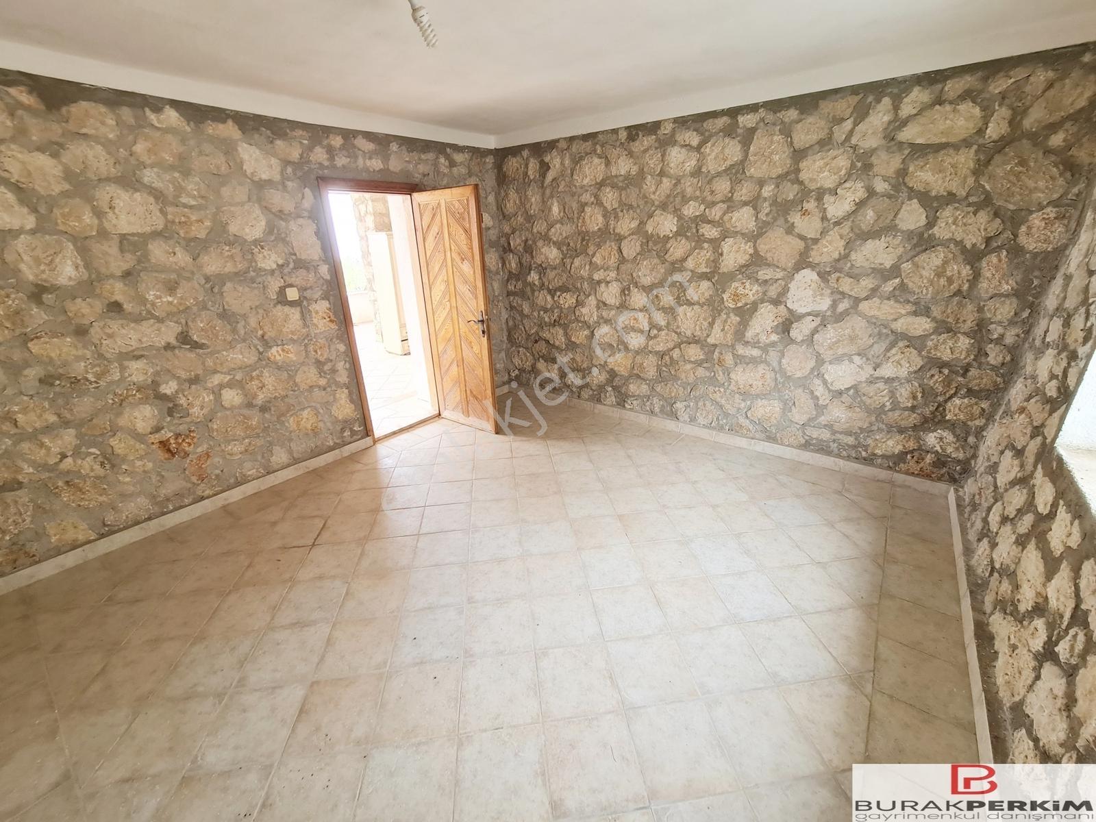 Likya Yolu Üzerinde Müstakil Tapulu 250 M² Satılık Taş Ev — fotoğraf 12