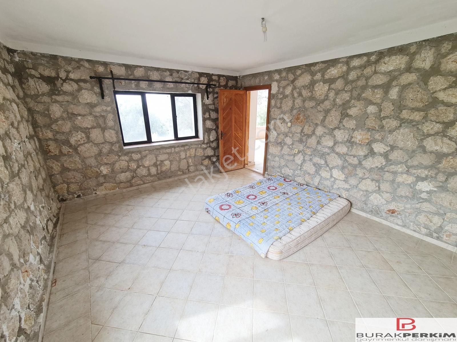 Likya Yolu Üzerinde Müstakil Tapulu 250 M² Satılık Taş Ev — fotoğraf 14