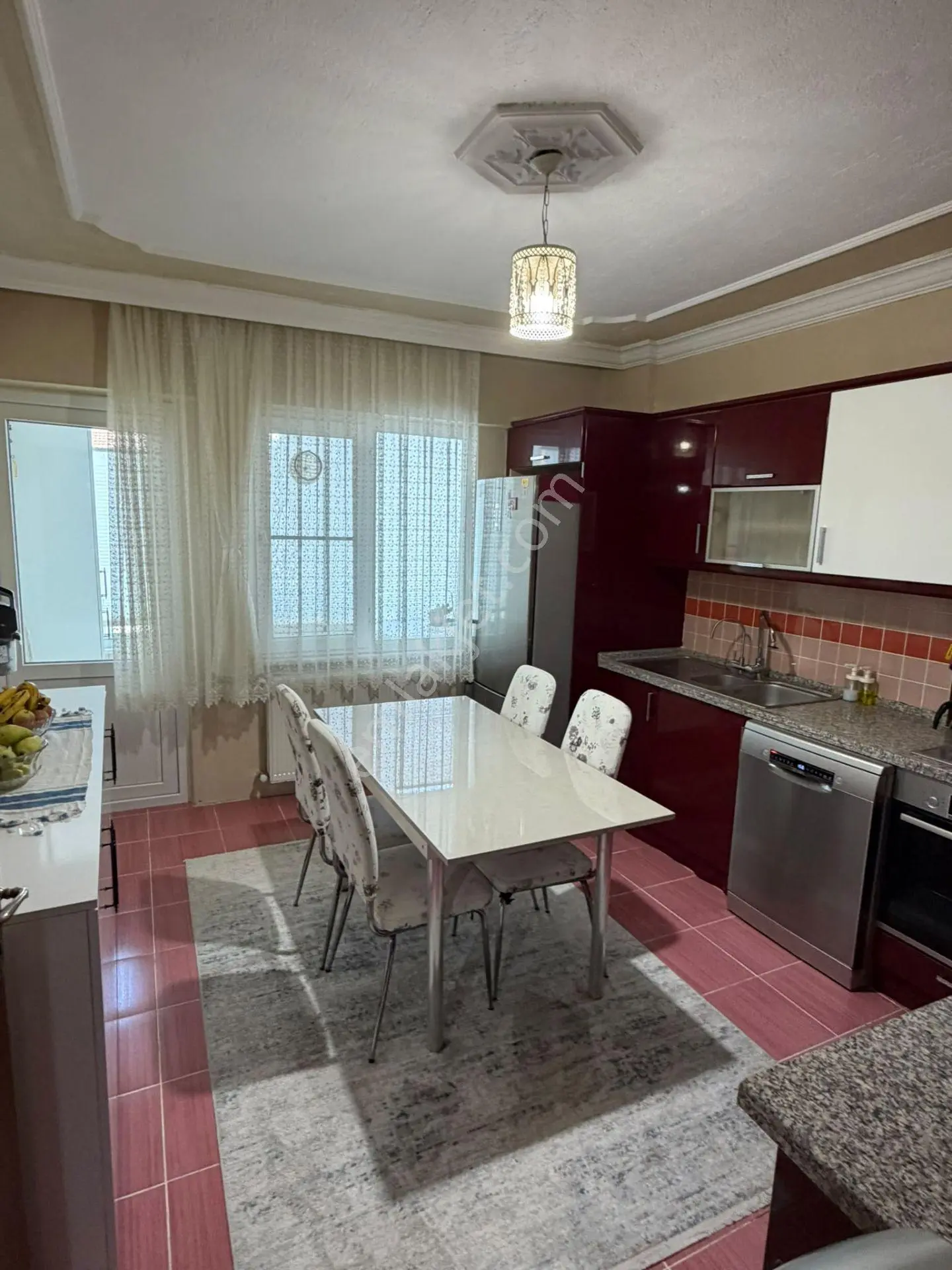 Nazilli Pınarbaşı Mahallesi’Nde Satılık 196 M2 Net Geniş 3+1 Daire
