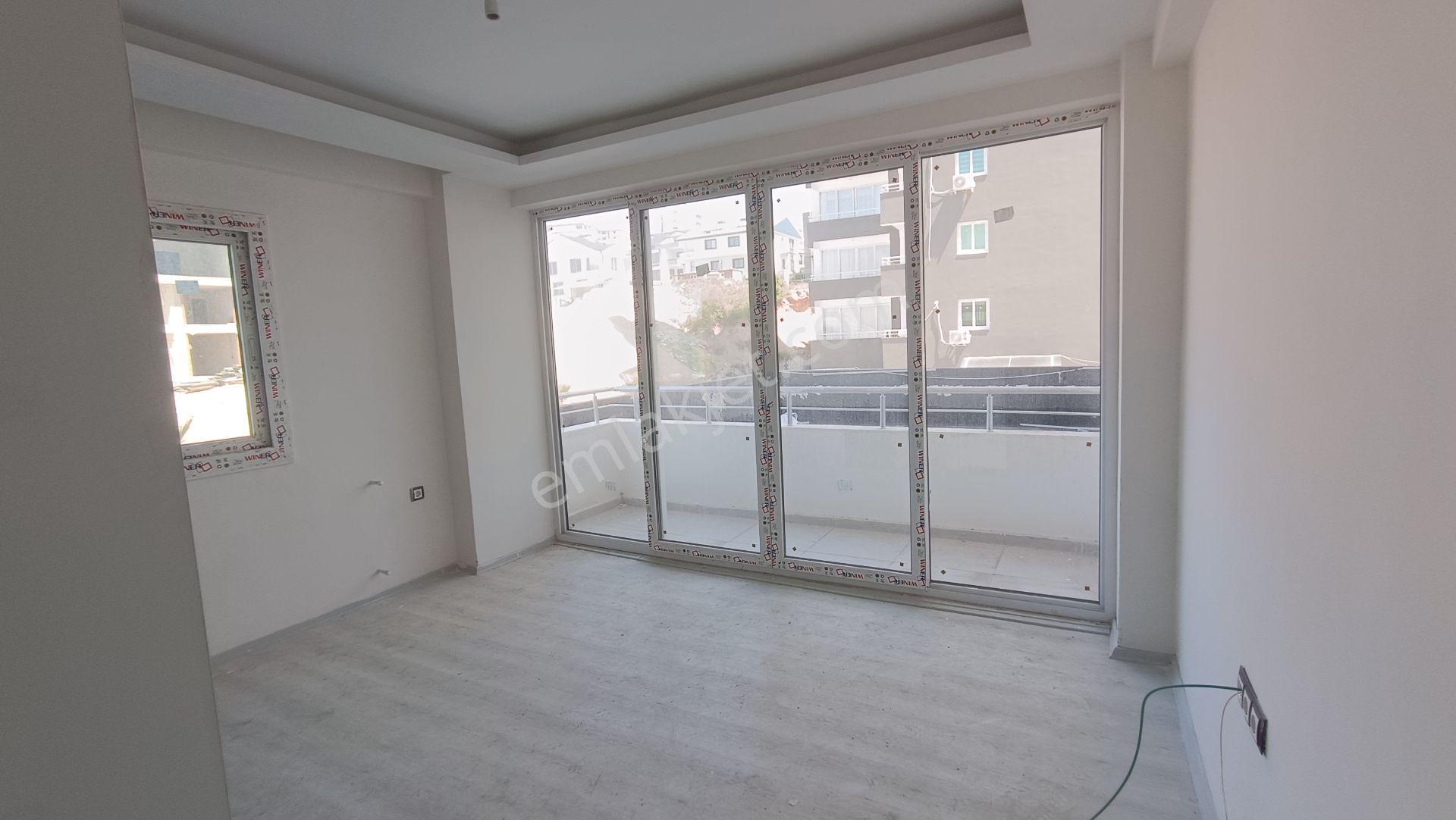 Sedat Alp İnşatta Bulvarüstü 1+1 Teraslı Daire — fotoğraf 5