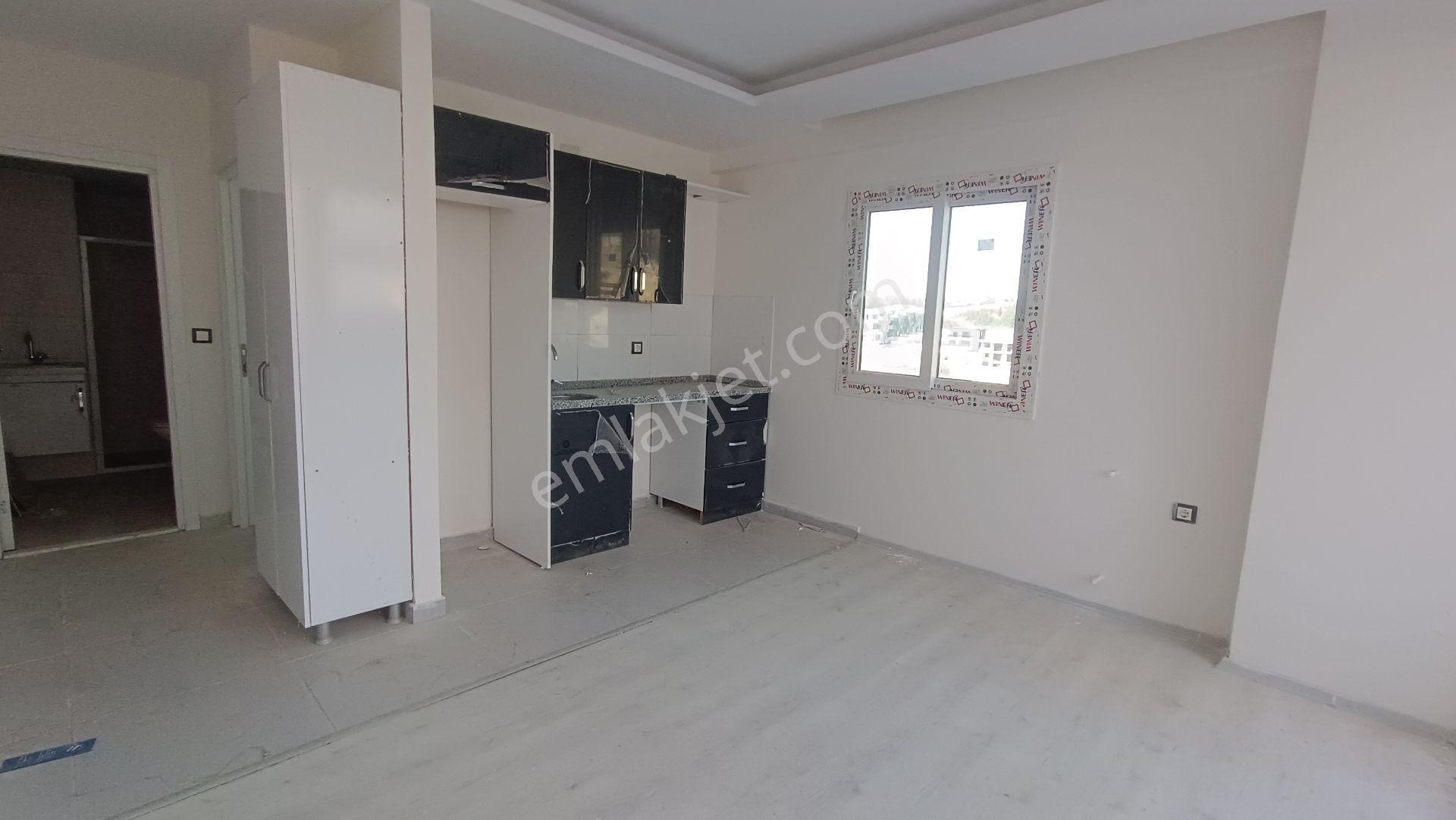 Sedat Alp İnşatta Bulvarüstü 1+1 Teraslı Daire — fotoğraf 7