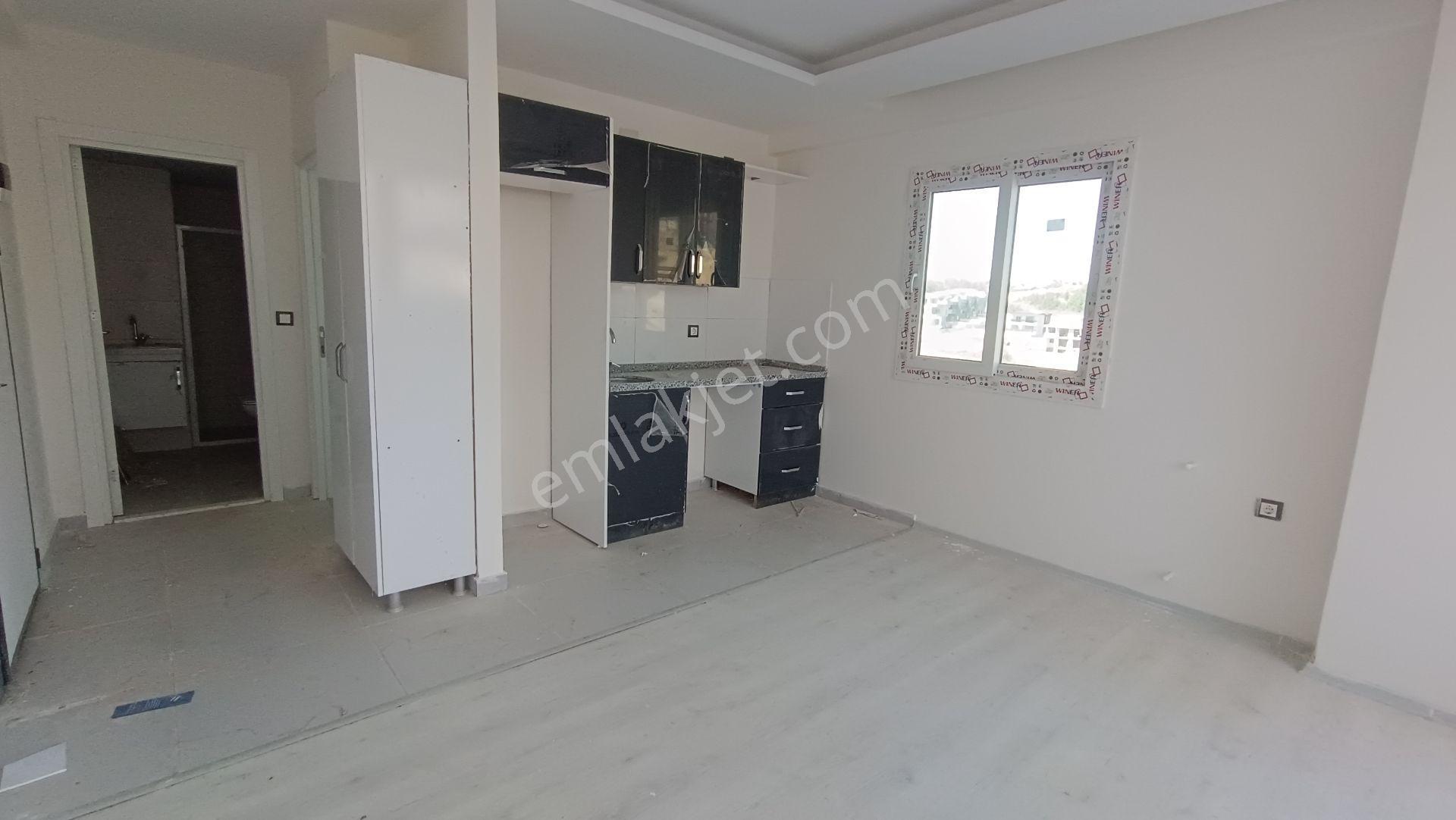 Sedat Alp İnşatta Bulvarüstü 1+1 Teraslı Daire — fotoğraf 8