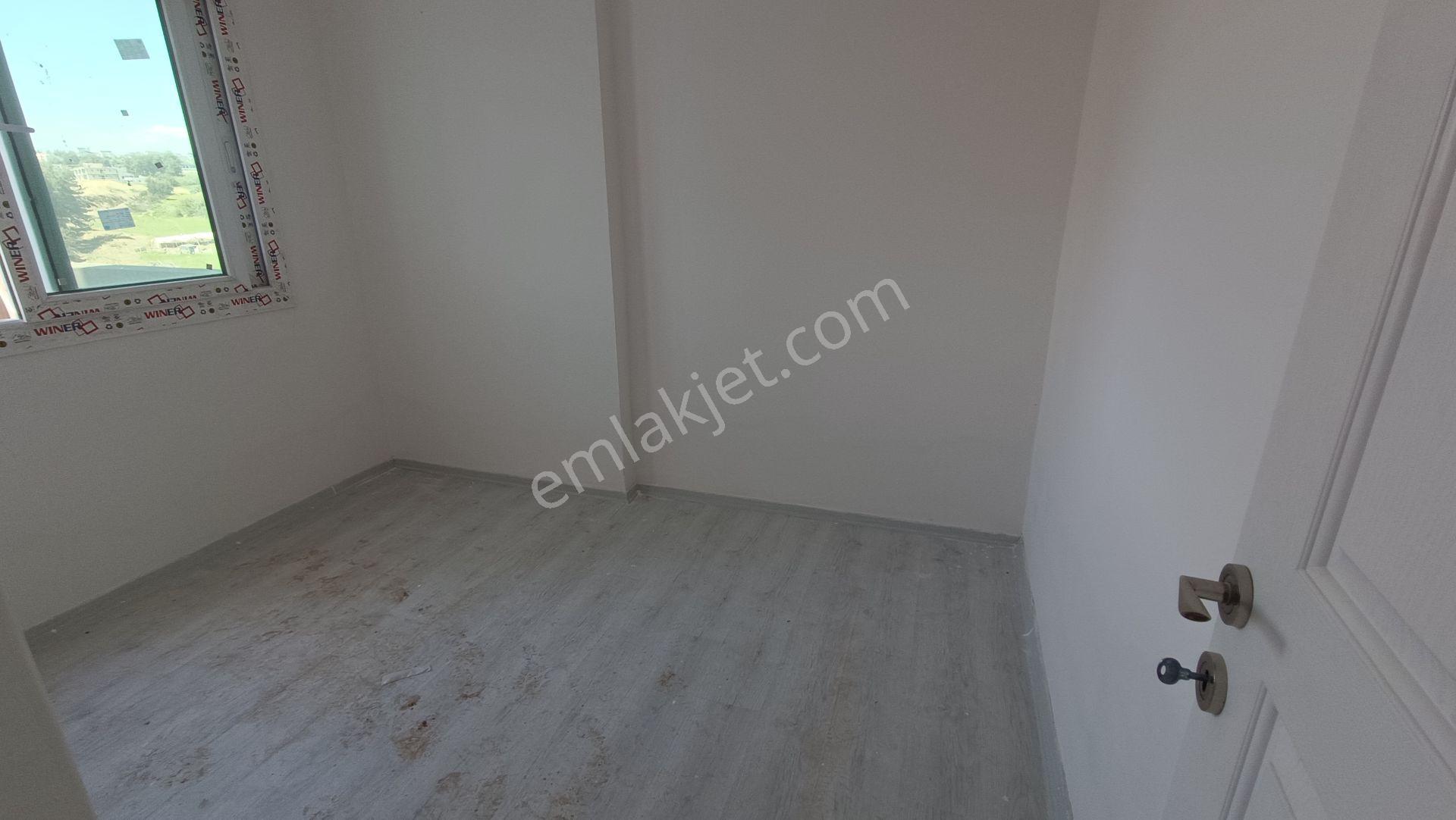 Sedat Alp İnşatta Bulvarüstü 1+1 Teraslı Daire — fotoğraf 16