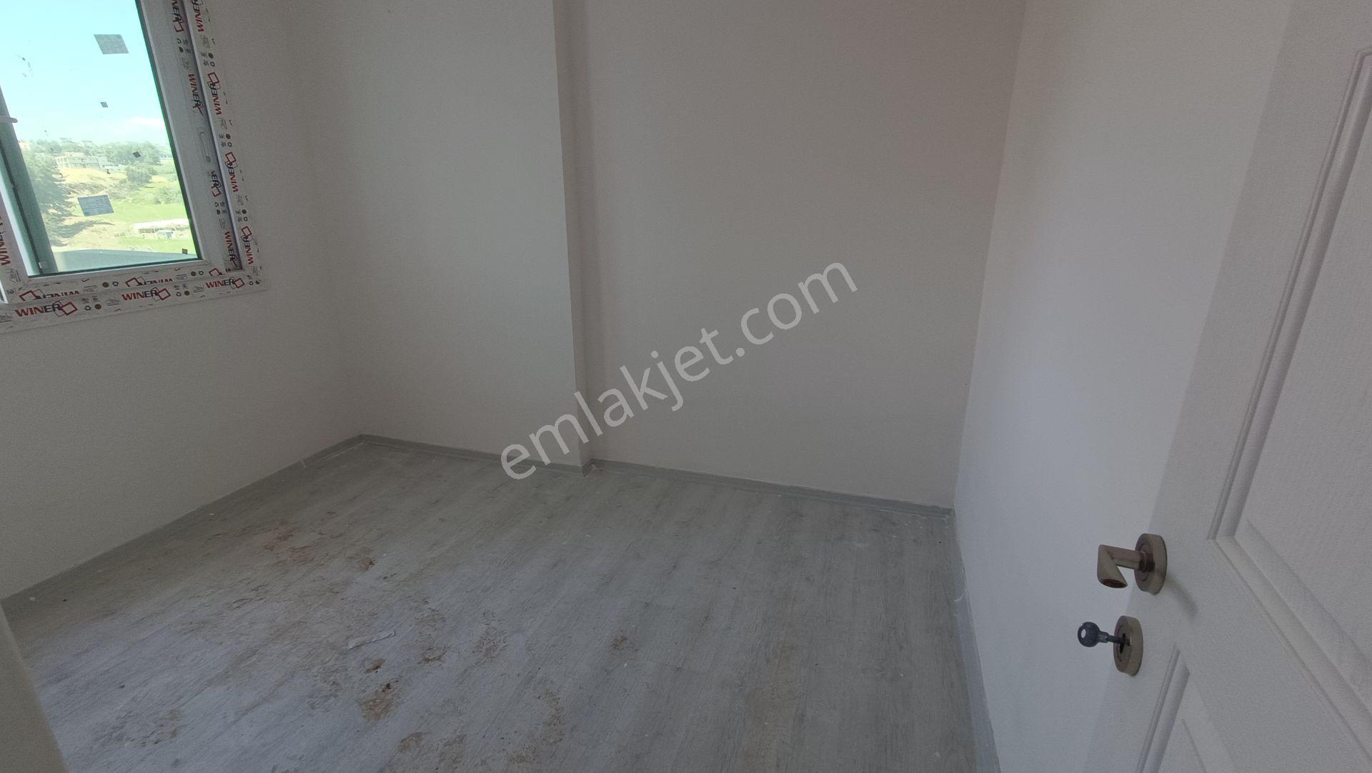 Sedat Alp İnşatta Bulvarüstü 1+1 Teraslı Daire — fotoğraf 17