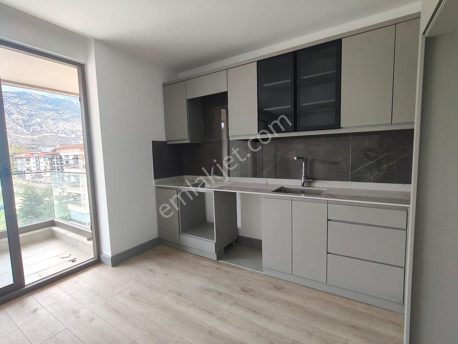 Alanya Kestelde Denize İlk Bina 2+1 Yeni Penthouse Satılık Daire — fotoğraf 9