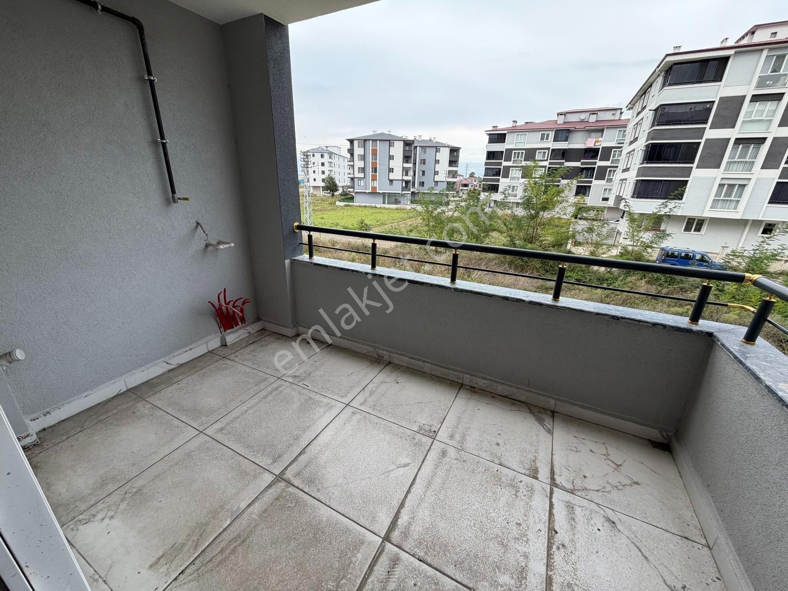 Yağmur Emlak'tan Merkezi Konumda 2+1 Sıfır Satılık Daire — fotoğraf 5