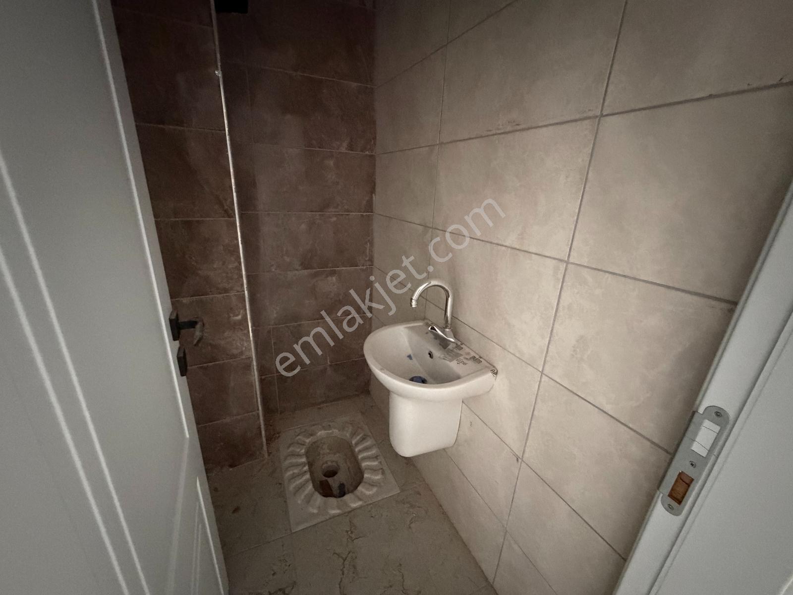 Yağmur Emlak'tan Merkezi Konumda 2+1 Sıfır Satılık Daire — fotoğraf 9
