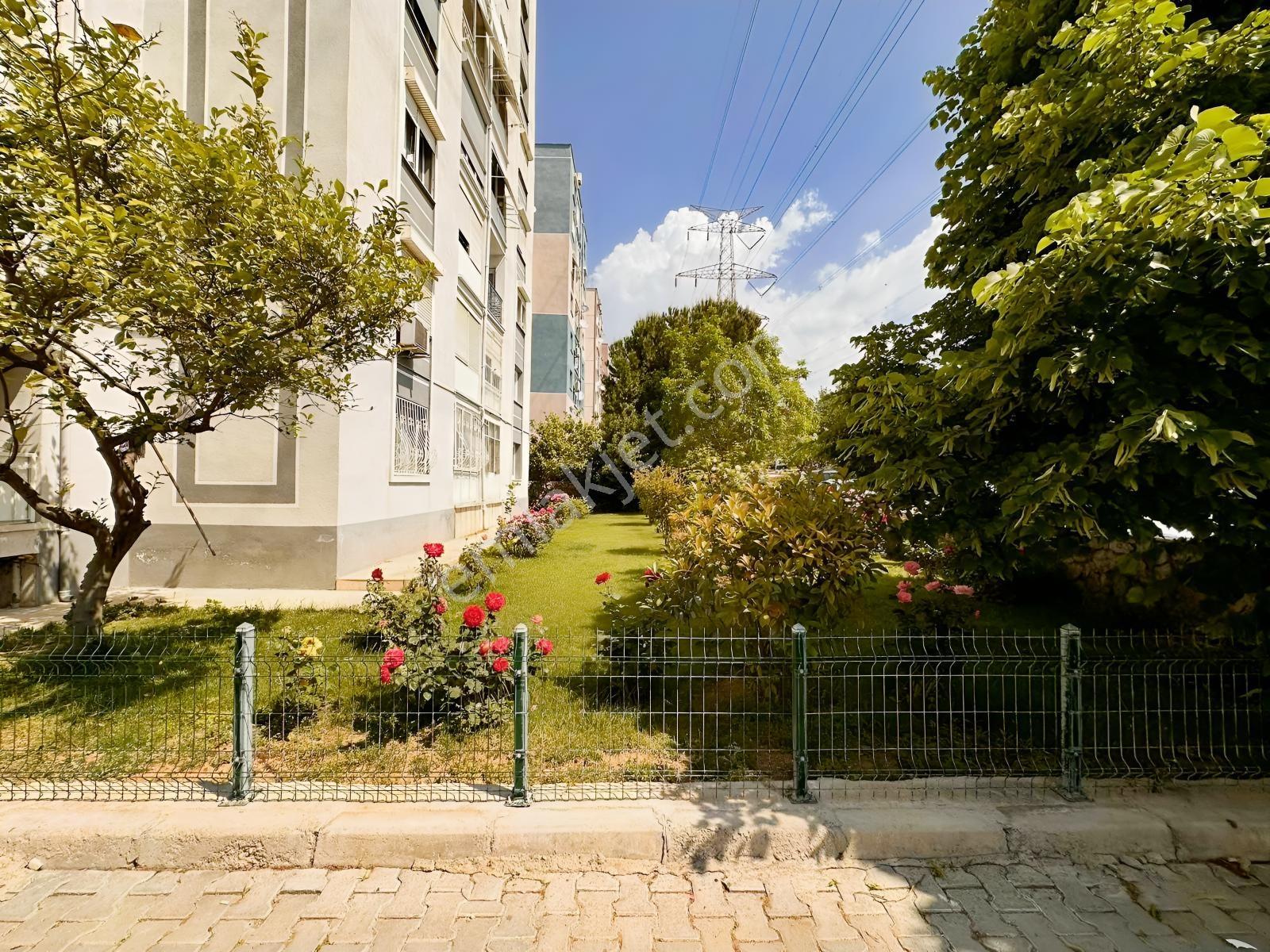 Bornova Evka3 Borkop Sitesinde Satılık 3+1