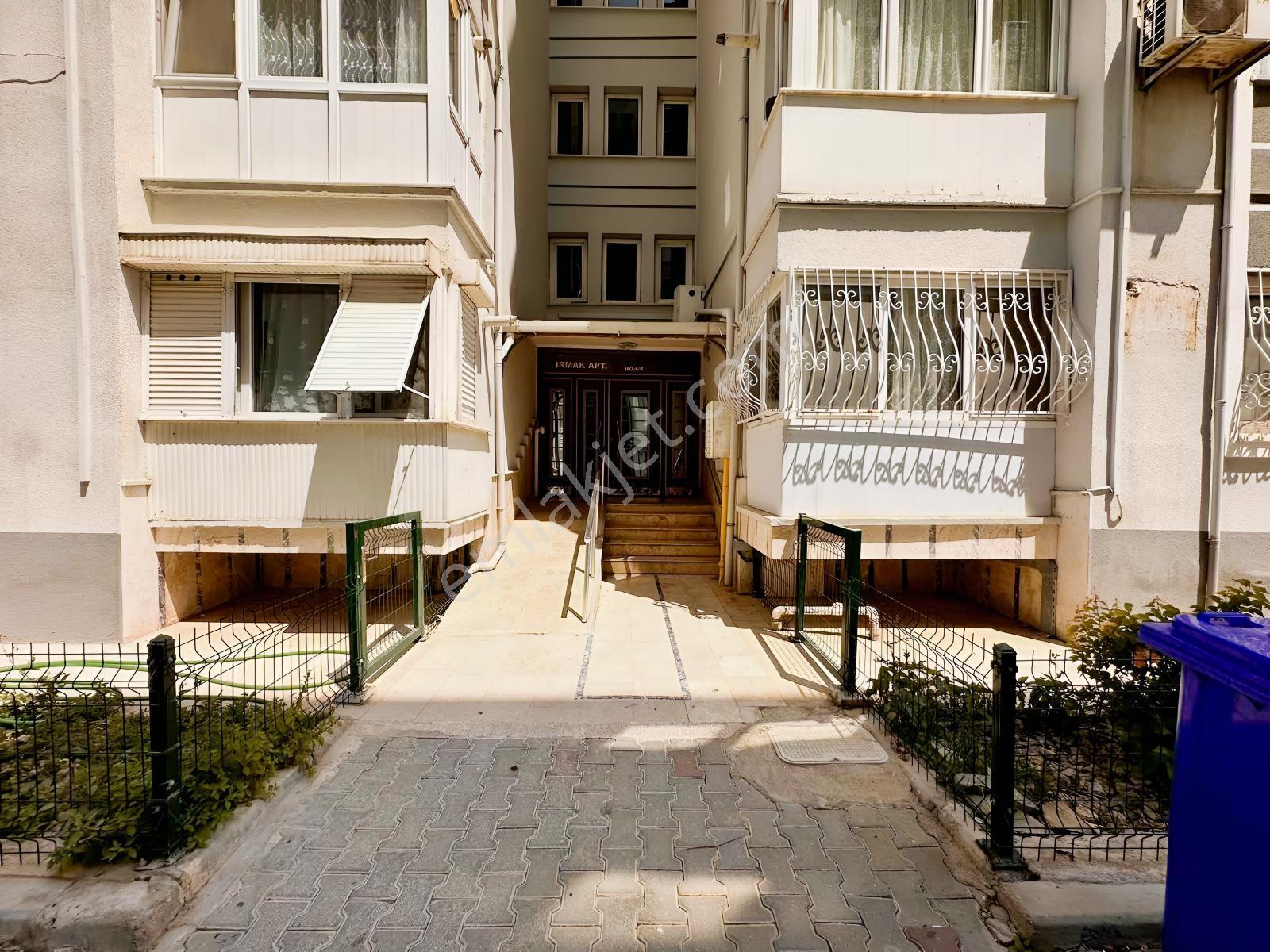 Bornova Evka3 Borkop Sitesinde Satılık 3+1 — fotoğraf 3