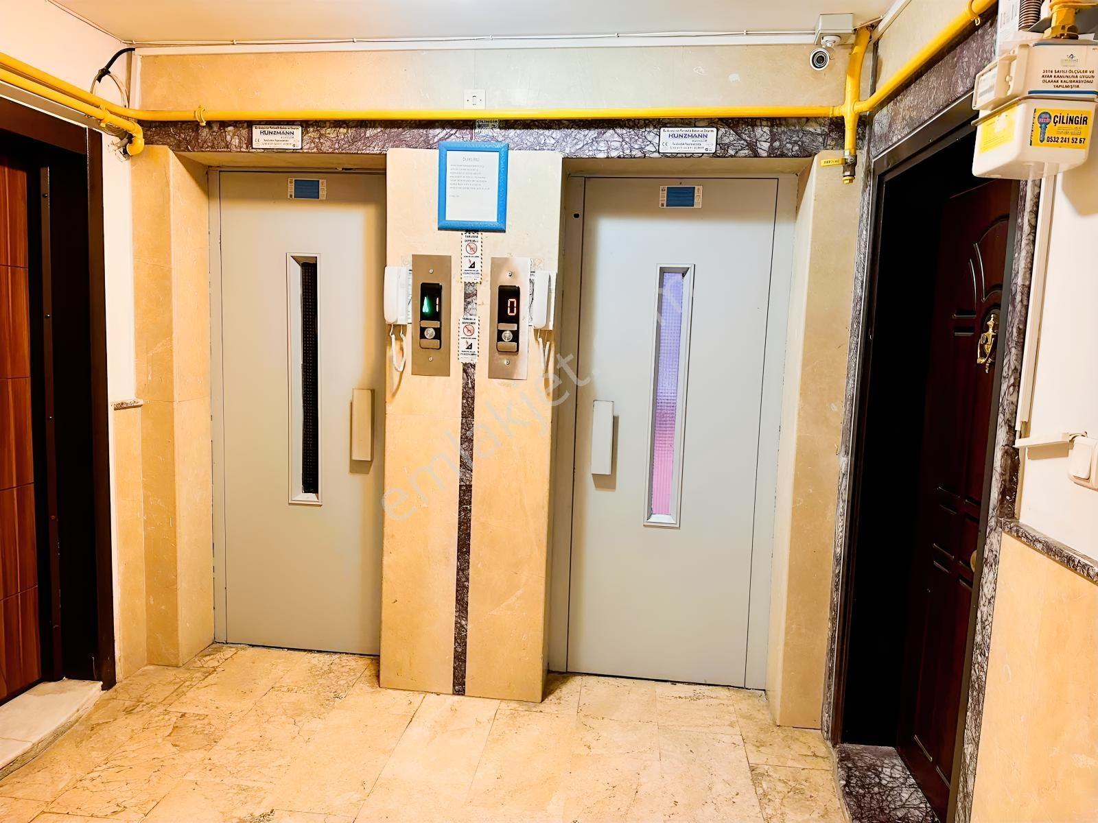 Bornova Evka3 Borkop Sitesinde Satılık 3+1 — fotoğraf 4