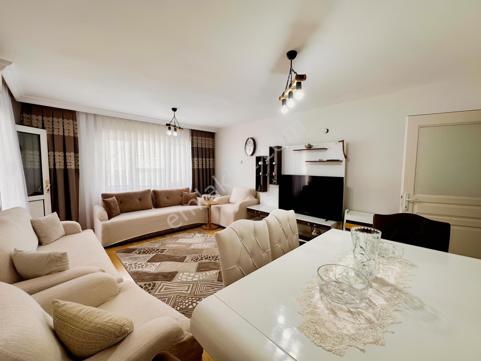 Bornova Evka3 Borkop Sitesinde Satılık 3+1 — fotoğraf 8