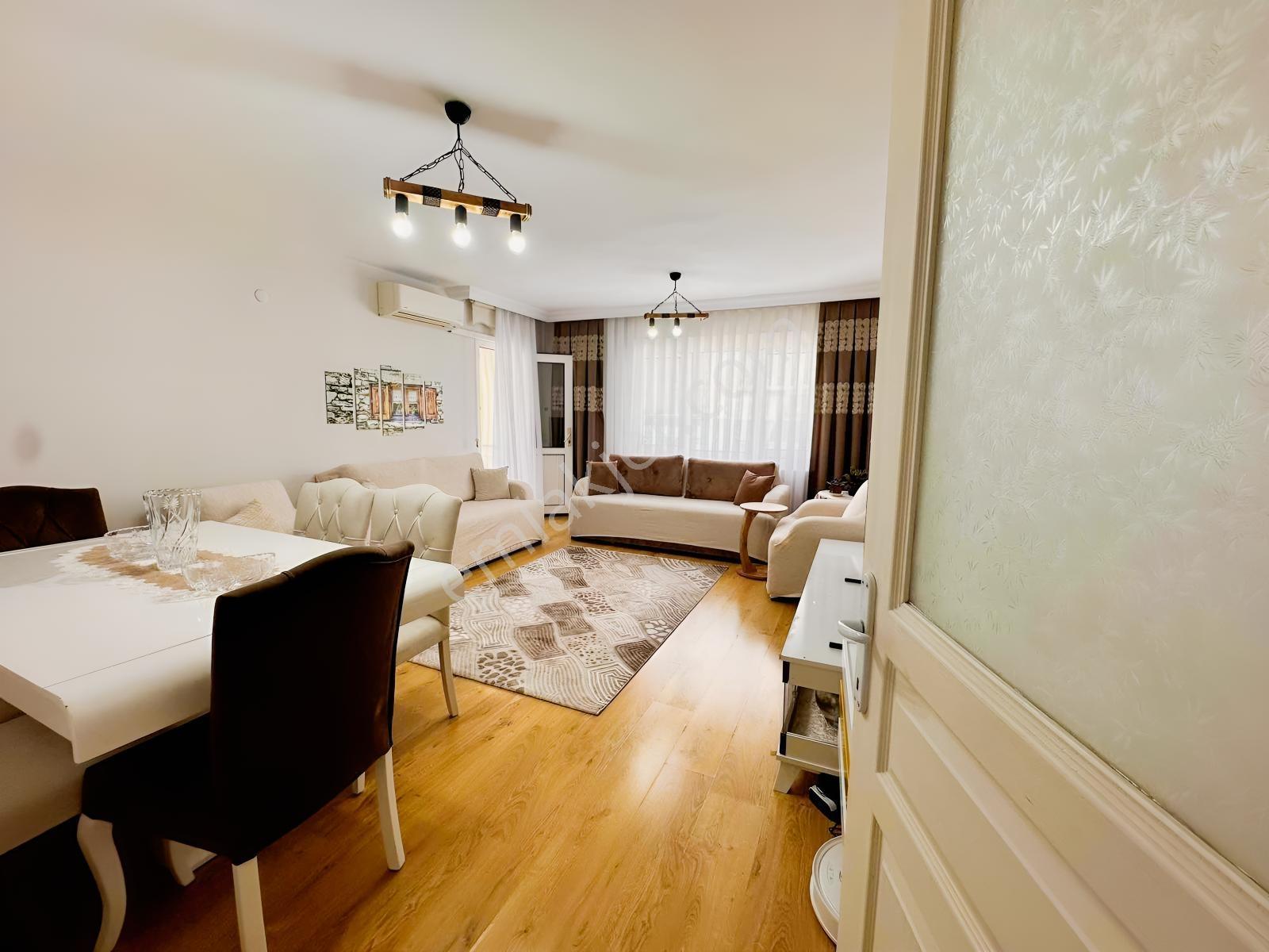 Bornova Evka3 Borkop Sitesinde Satılık 3+1 — fotoğraf 9