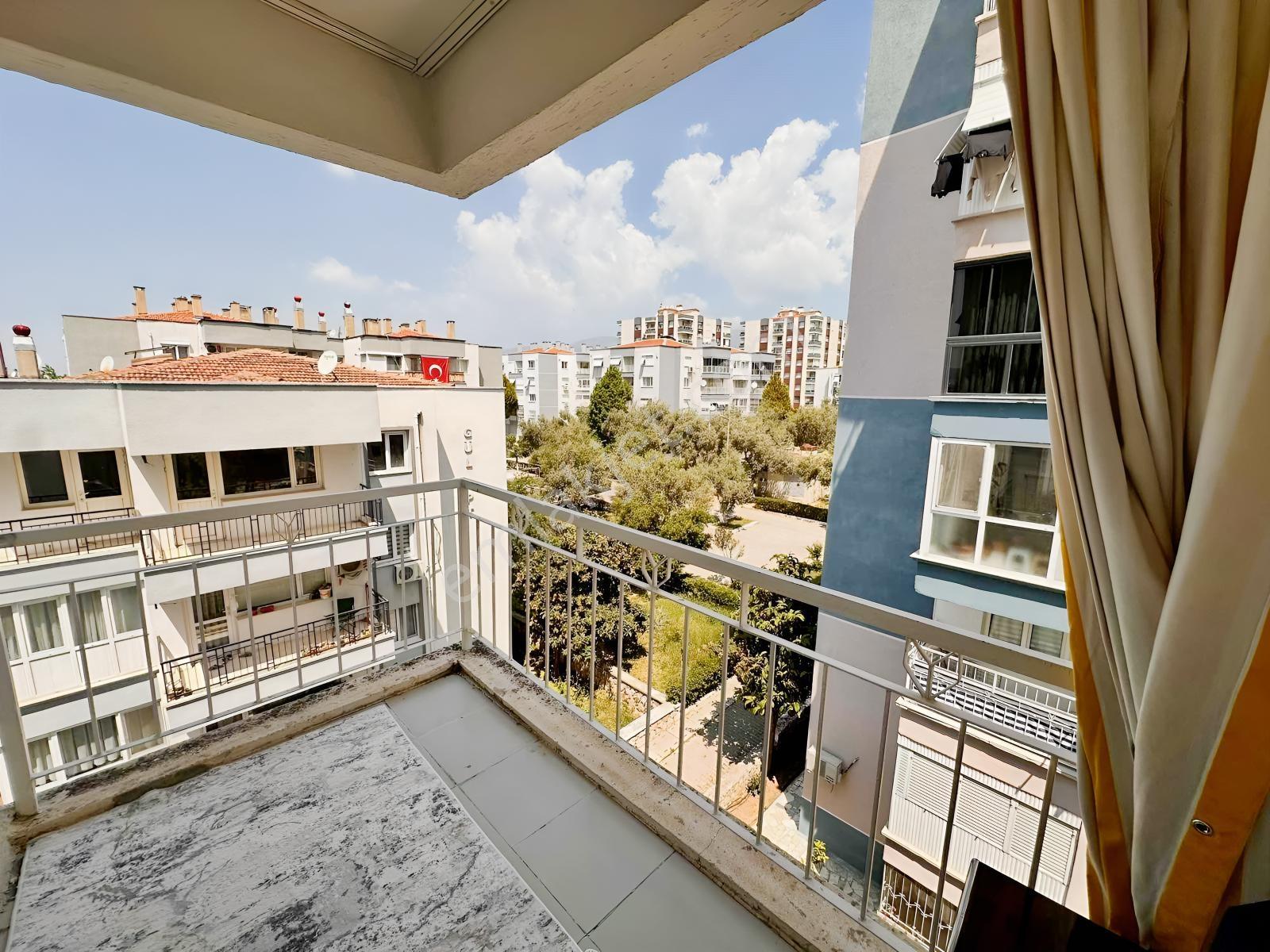 Bornova Evka3 Borkop Sitesinde Satılık 3+1 — fotoğraf 10