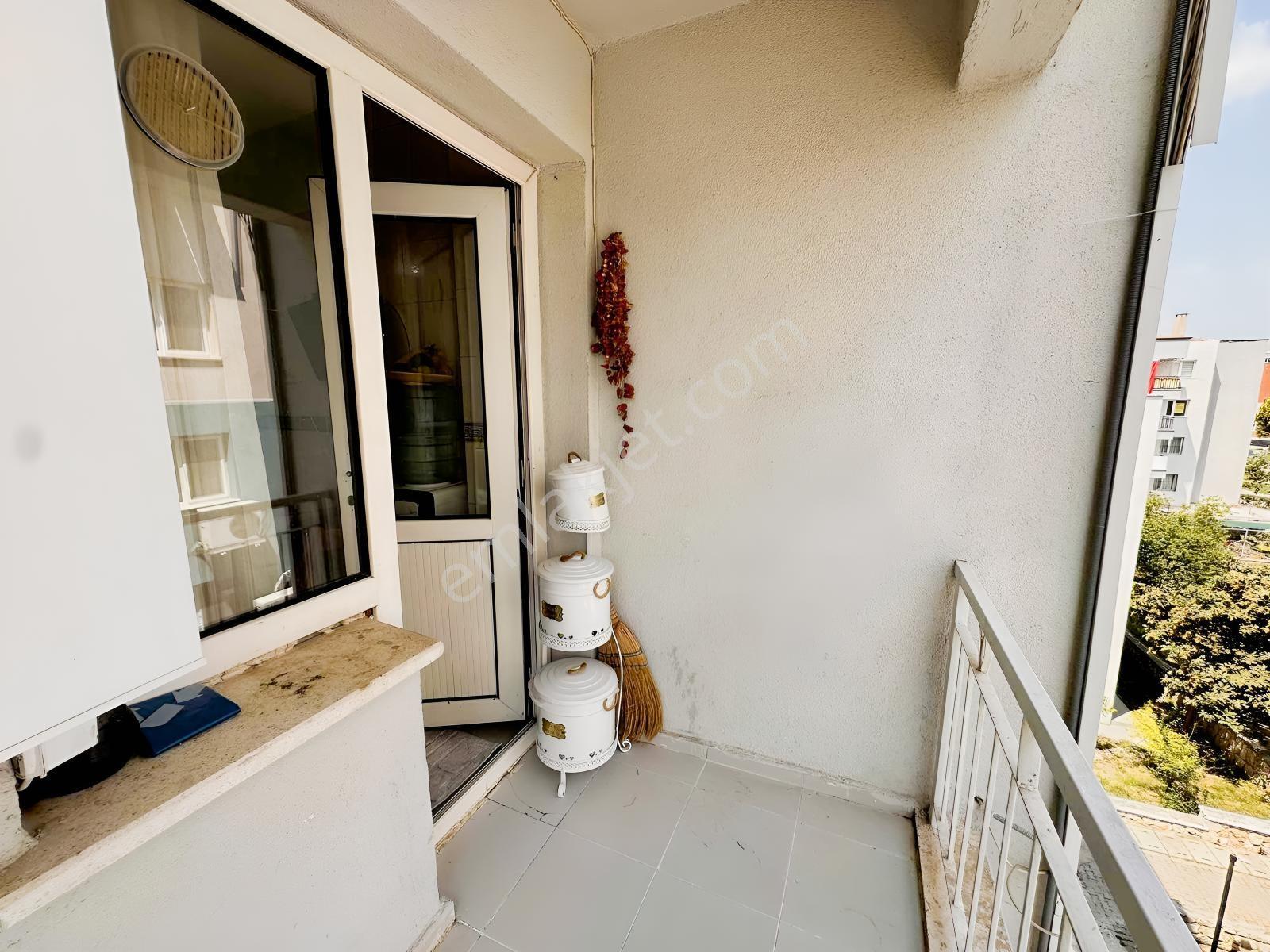 Bornova Evka3 Borkop Sitesinde Satılık 3+1 — fotoğraf 17