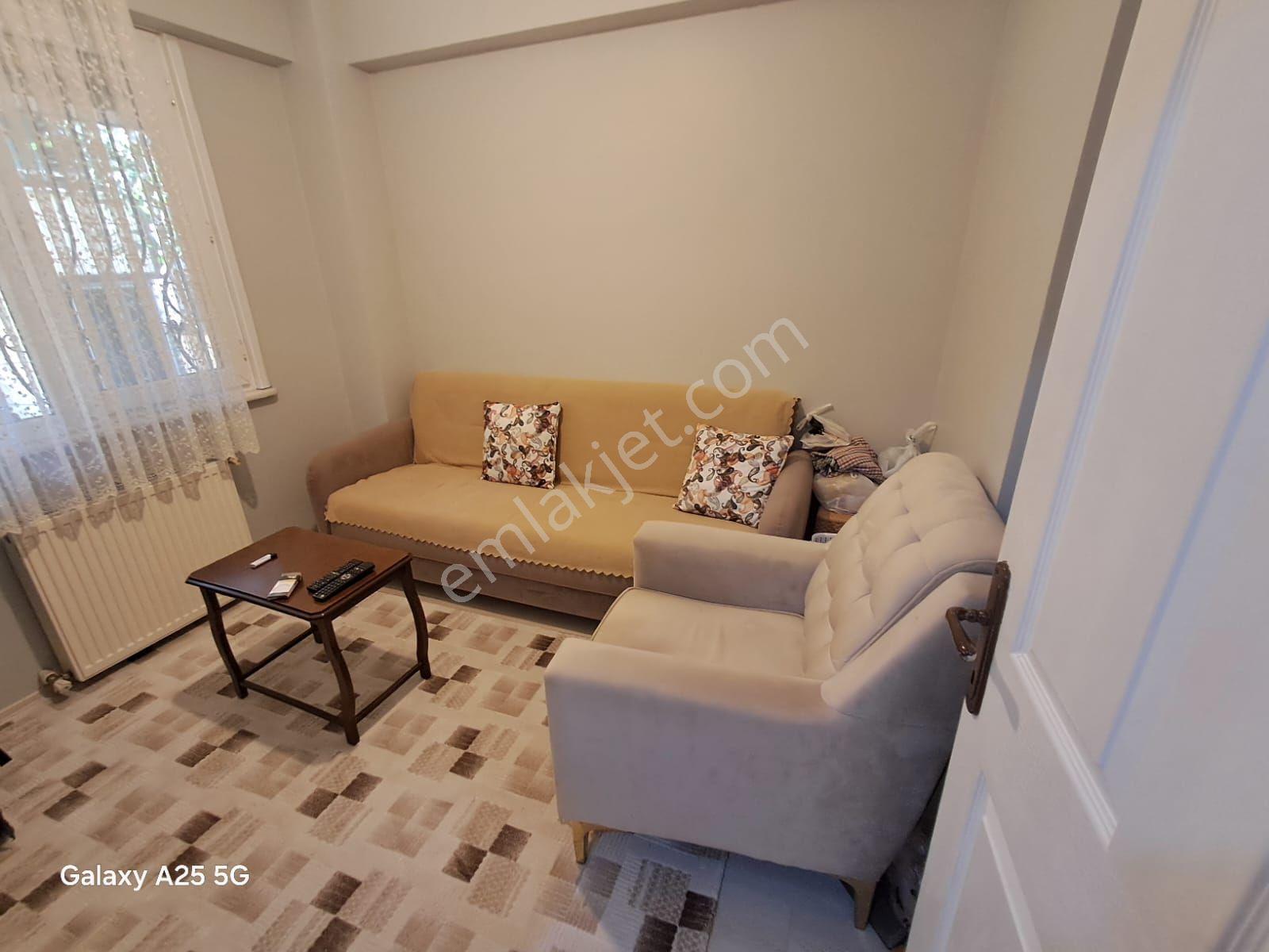 Oryaştan Ataşehir İçerenköyde İskanlı 80m2 2+1 Giriş Daire — fotoğraf 13