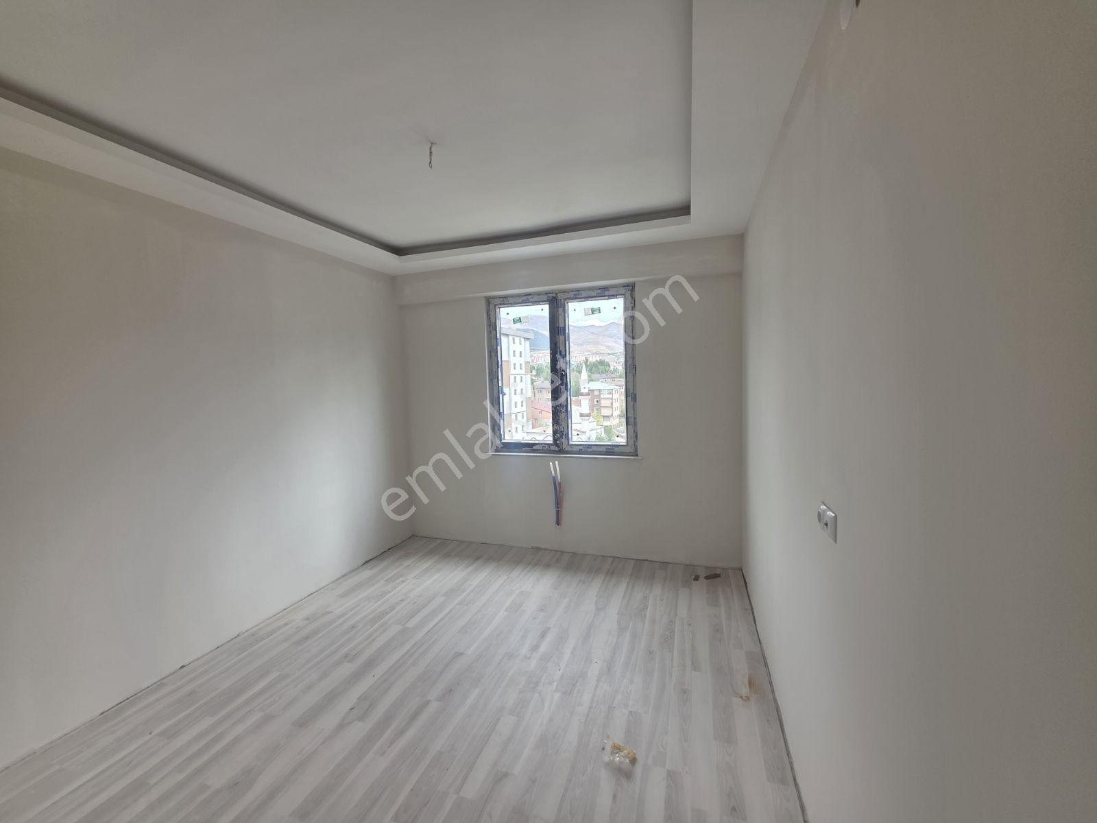 Emlak Dünyası Gym'den 4+1 Satılık Sıfır Daire — fotoğraf 15