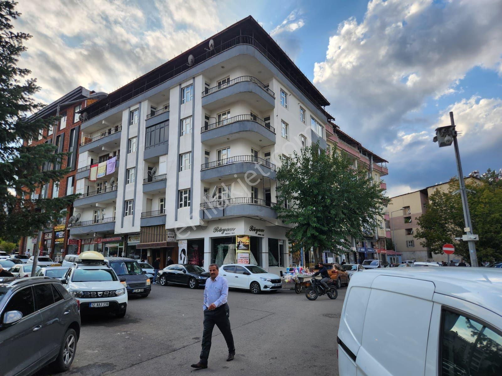 Emlak Dünyasından Çarşı Merkez De Satılık Arakat Daire — fotoğraf 5