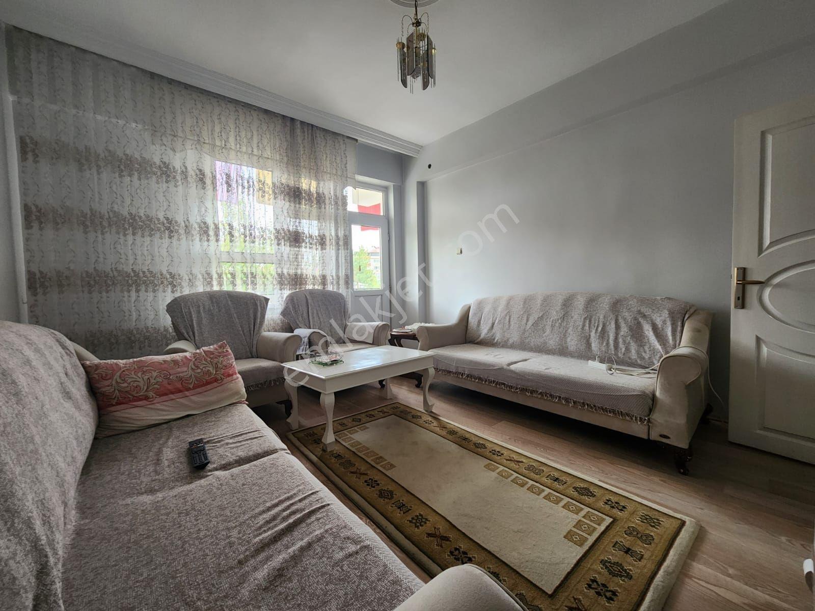 Emlak Dünyasından Çarşı Merkez De Satılık Arakat Daire — fotoğraf 12