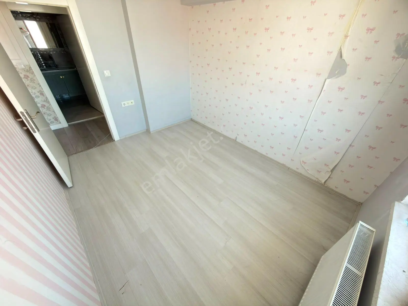 Kariyer'den Site İçinde Yüksek Katta Balkonlu Manzara 3+1 Daire — fotoğraf 26