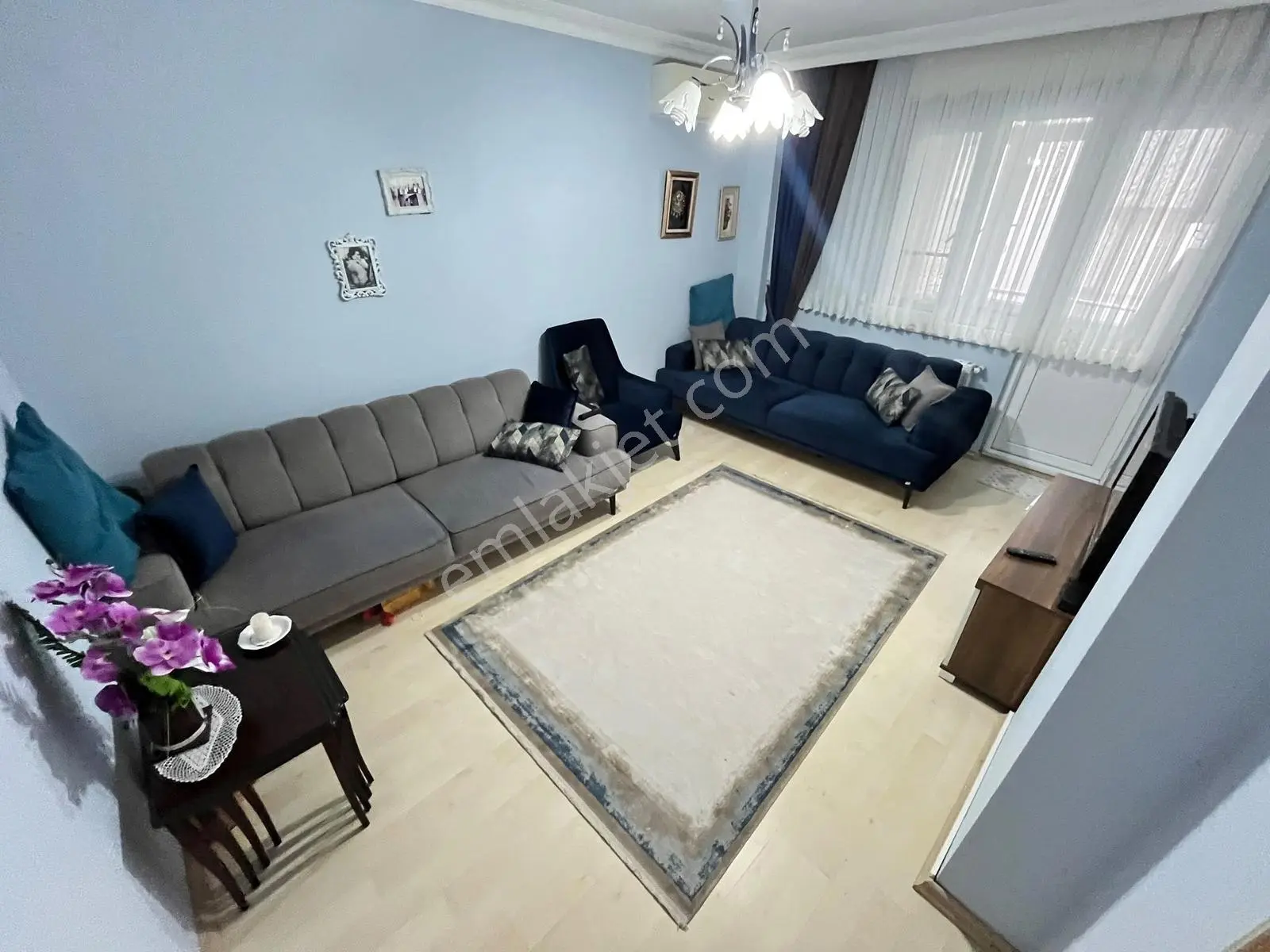 ▀güç'ten Altınkum'da Cam Balkonlu Kombili Arakat Geniş 2+1 Daire — fotoğraf 15