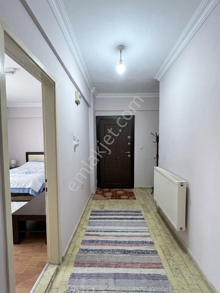Ciftlik Mahallesinde İci Temiz Satılık Daire — fotoğraf 8