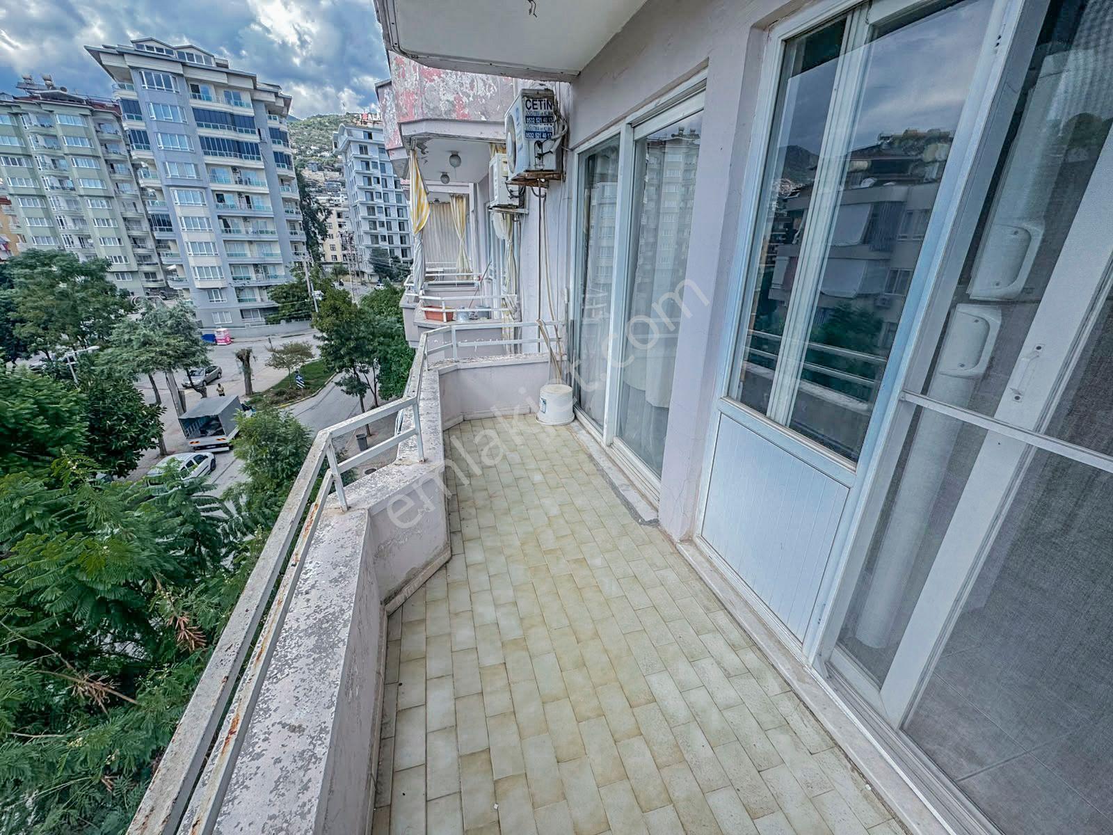 Alanya Güllerpınarı Mahallesinde Satılık 3+1 Ayrılabilir Mutfak Daire — fotoğraf 10