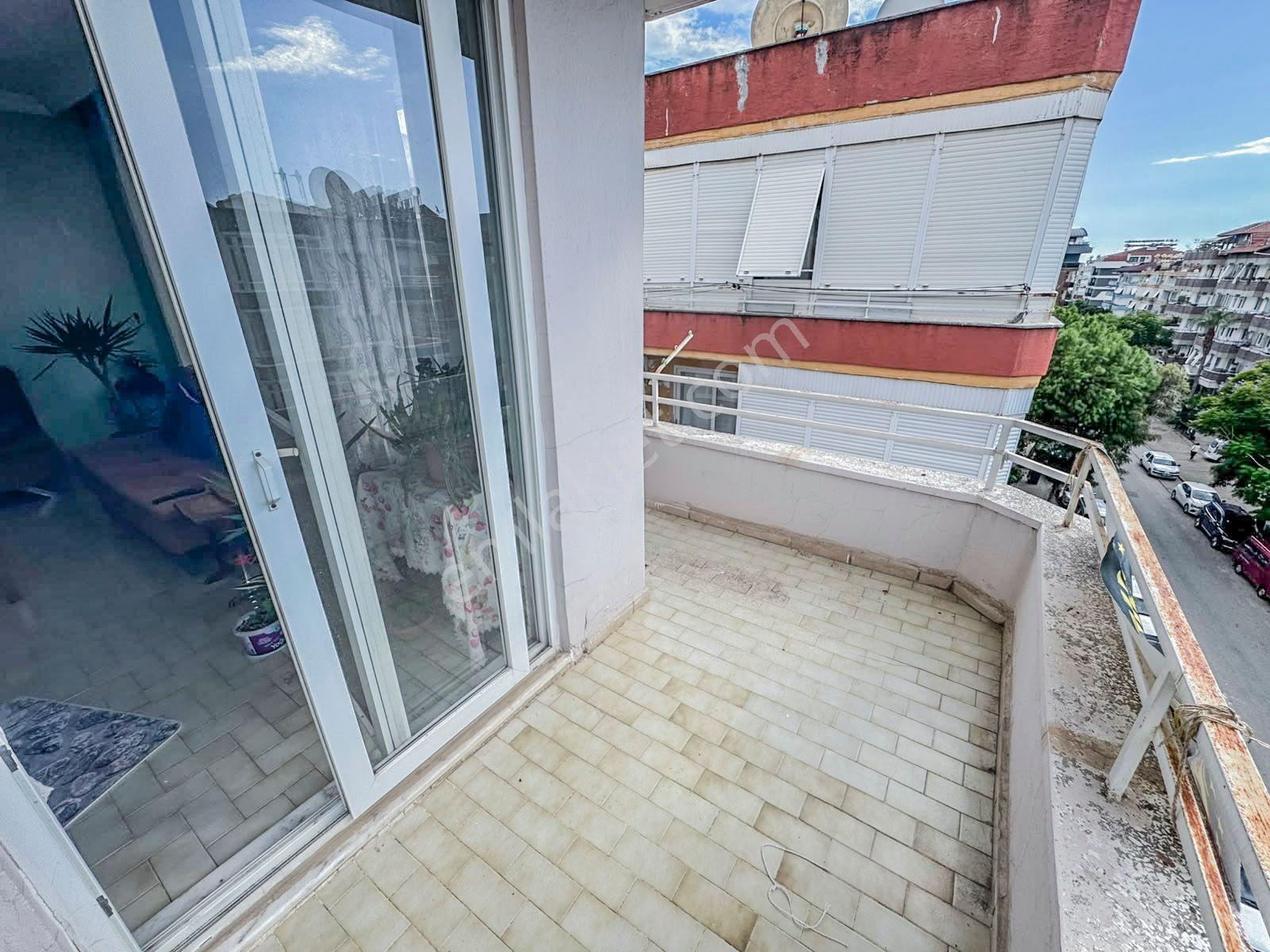 Alanya Güllerpınarı Mahallesinde Satılık 3+1 Ayrılabilir Mutfak Daire — fotoğraf 12