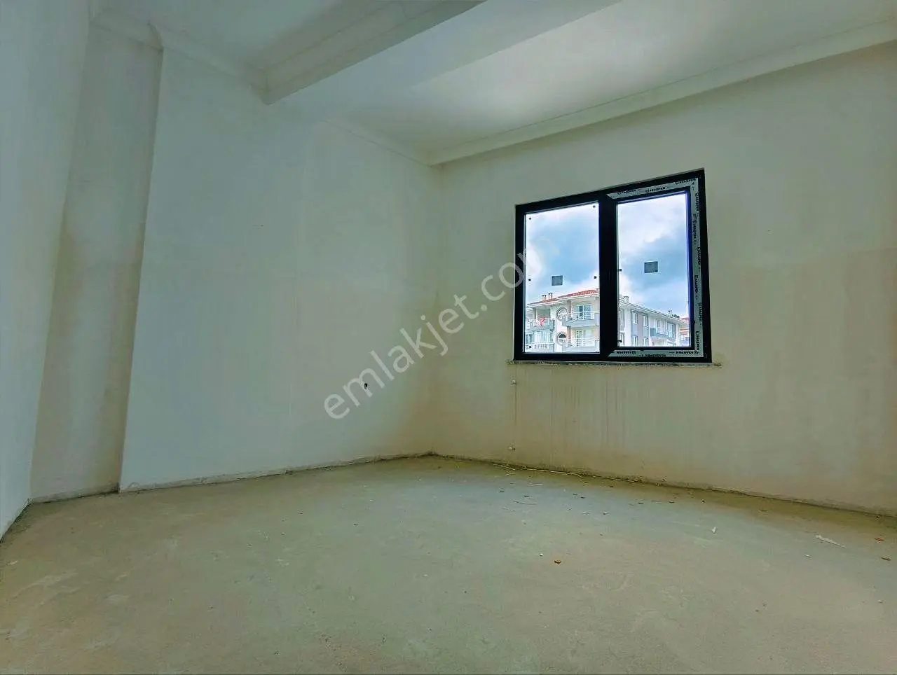 Uytundan Edremit Gazicelalde Arakat 1 Aya Teslim Sıfır 2+1 Daire — fotoğraf 21