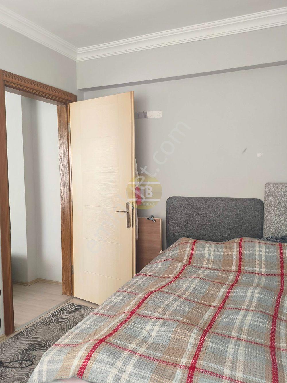Hb'den 1+1 Eşyalı Satılık Daire, Orta Mah. Kiracılı Ara Kat — fotoğraf 10
