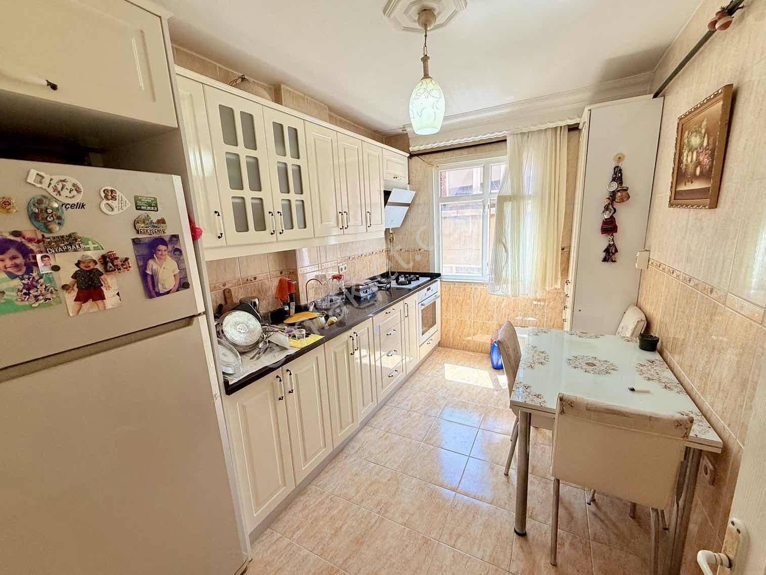 Mercan Emlak'tan Gazi Mah. Satılık 2+1 Ara Kat Daire — fotoğraf 9