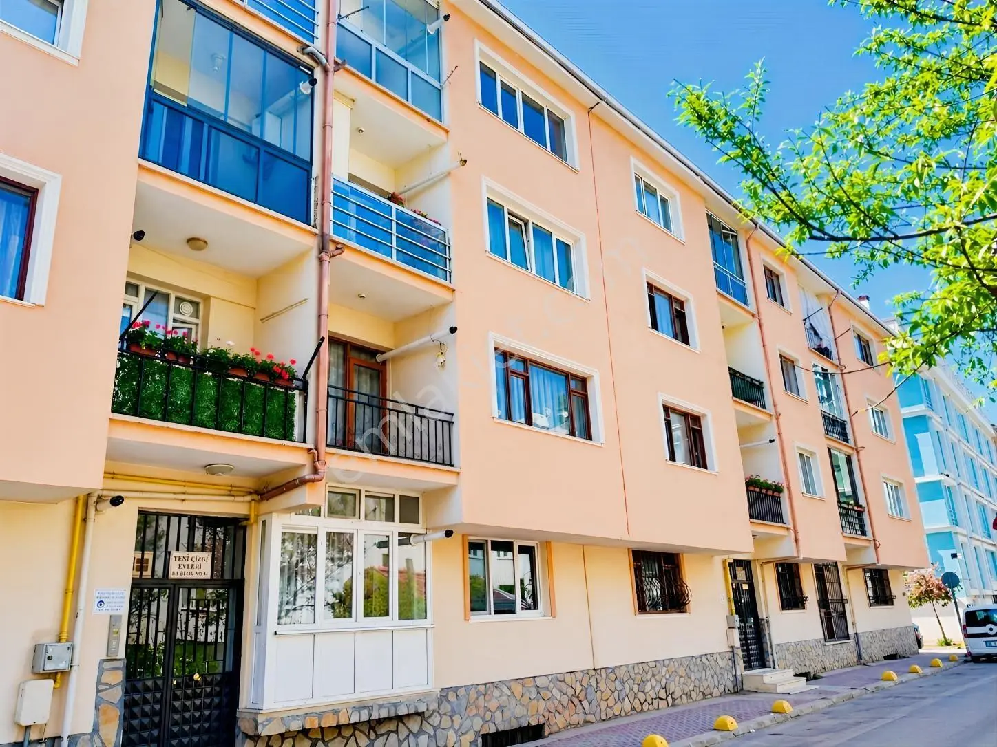 Rw Detay'dan Yenibağlar Mah. Kaynak Sok.geniş 3+1 Satılık Daire — fotoğraf 3