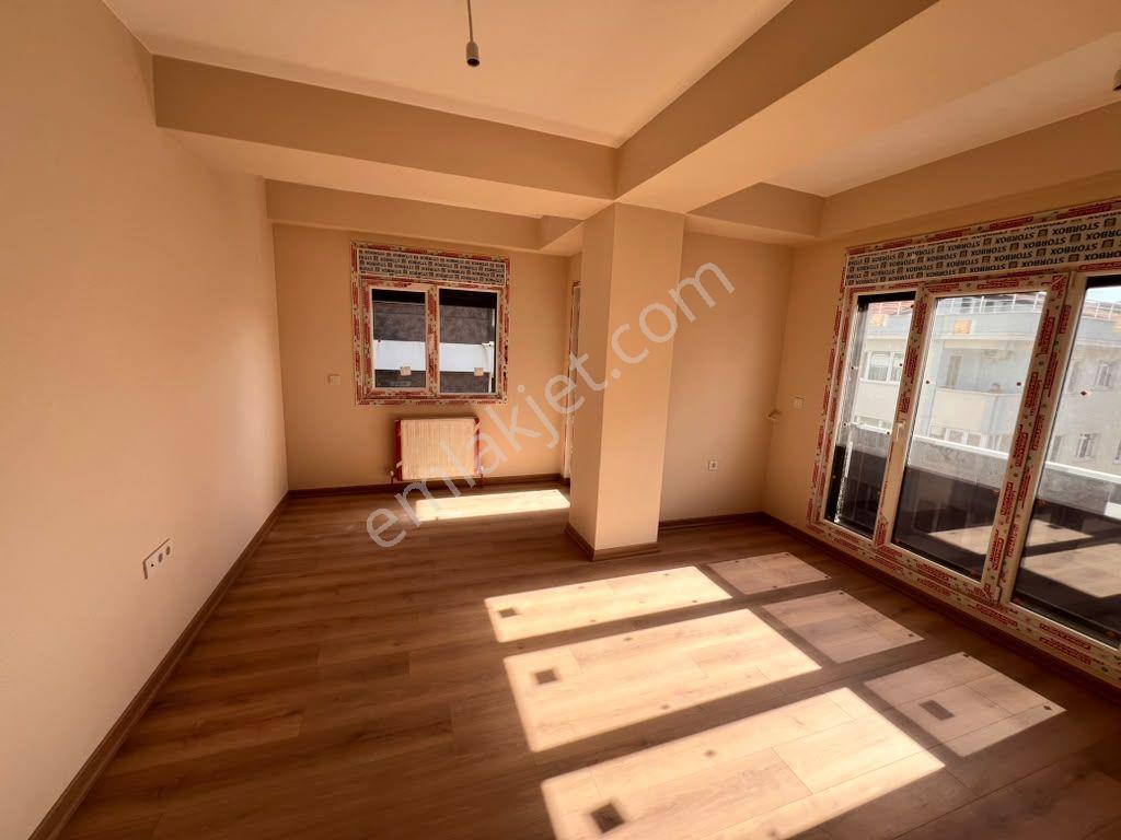 Kaçmaz'dan Küçükyalı Sahil Ve Marmaraya 5 Dk Yürüme Ön Köşe 2+1 — fotoğraf 3