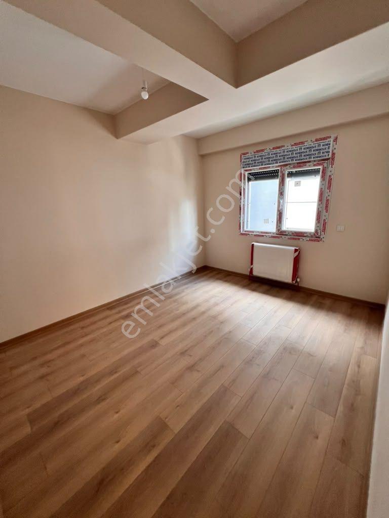 Kaçmaz'dan Küçükyalı Sahil Ve Marmaraya 5 Dk Yürüme Ön Köşe 2+1 — fotoğraf 18