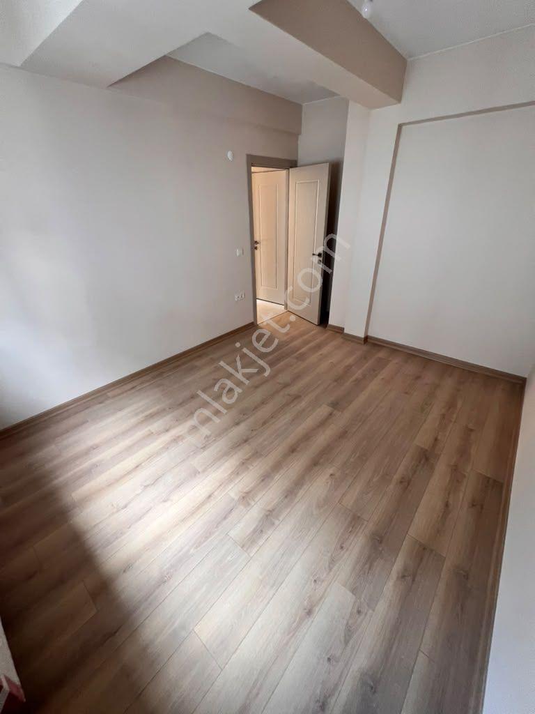 Kaçmaz'dan Küçükyalı Sahil Ve Marmaraya 5 Dk Yürüme Ön Köşe 2+1 — fotoğraf 23