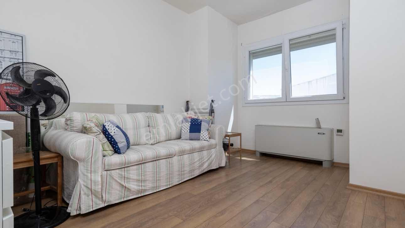 35.sokak Sitesi Körfez Manzaralı 3+1 Balkonlu Satılık — fotoğraf 15