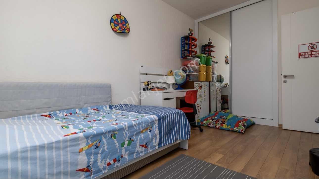 35.sokak Sitesi Körfez Manzaralı 3+1 Balkonlu Satılık — fotoğraf 18