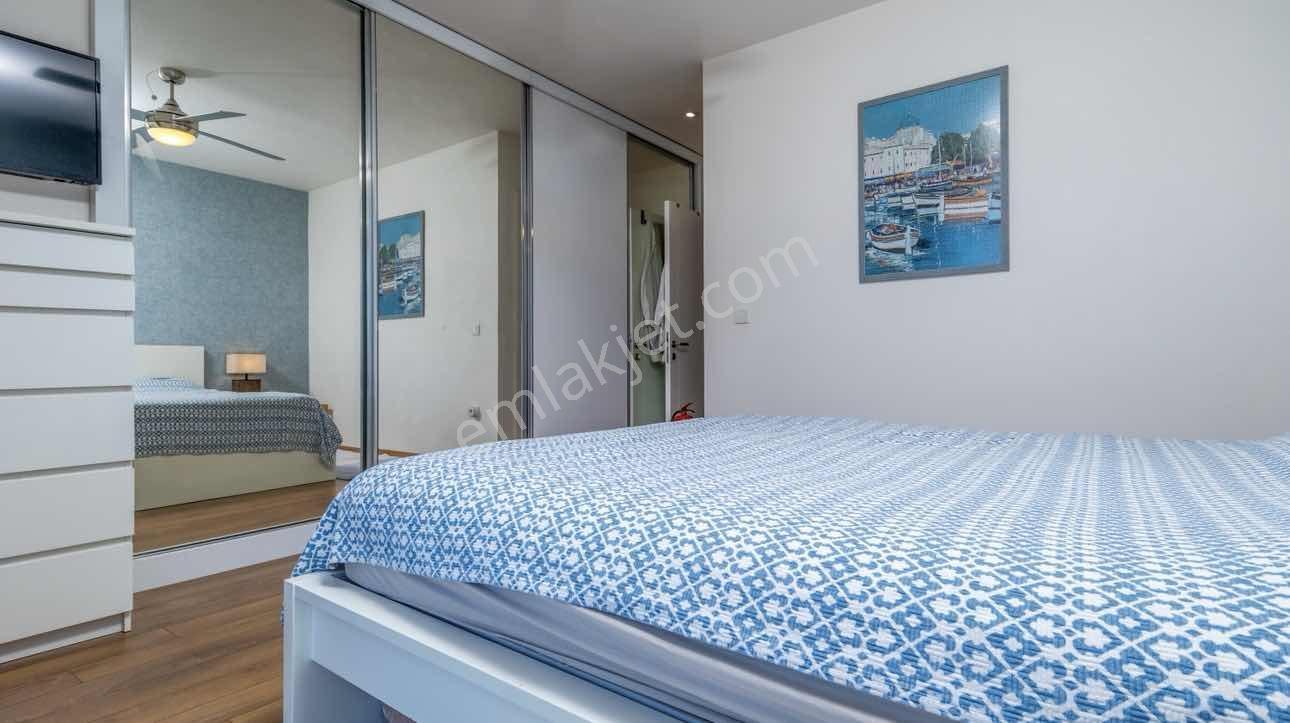 35.sokak Sitesi Körfez Manzaralı 3+1 Balkonlu Satılık — fotoğraf 23