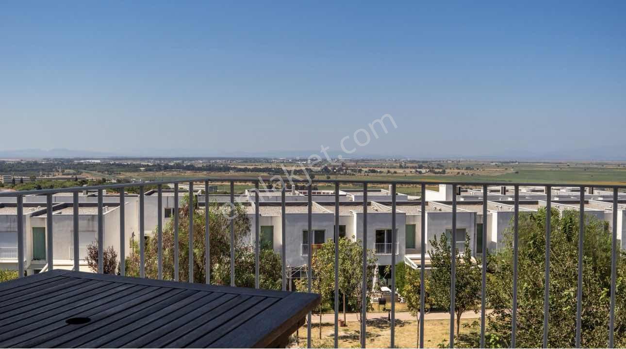 35.sokak Sitesi Körfez Manzaralı 3+1 Balkonlu Satılık — fotoğraf 29