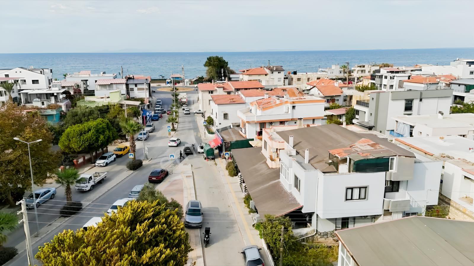Urla Zeytinalanı Merkezin De 4 Dükkan 2 Daireli Bina — fotoğraf 9