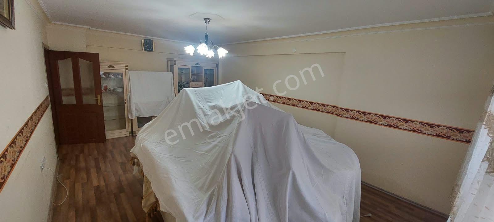 Toprak Emlaktan Ank Keçiören Aktepe Mah De 3+1 Cadde Üzerinde Daire — fotoğraf 7