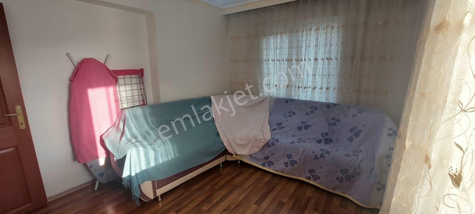 Toprak Emlaktan Ank Keçiören Aktepe Mah De 3+1 Cadde Üzerinde Daire — fotoğraf 12