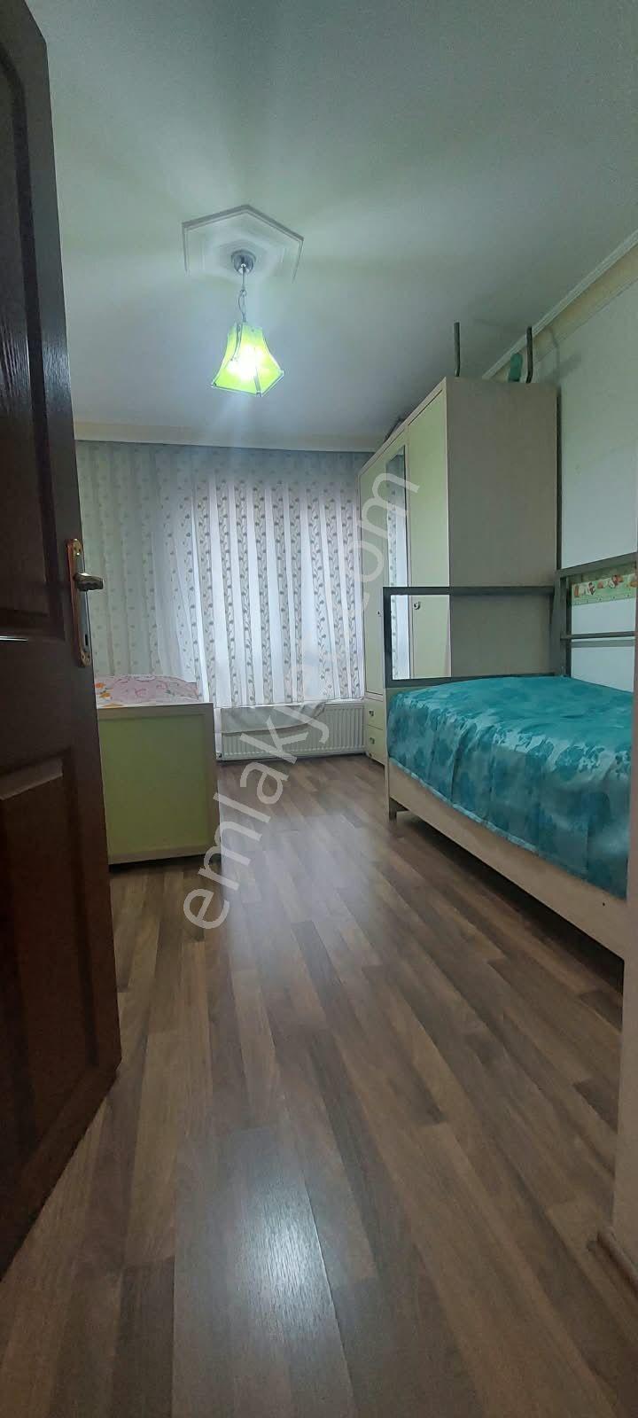 Toprak Emlaktan Ank Keçiören Aktepe Mah De 3+1 Cadde Üzerinde Daire — fotoğraf 18