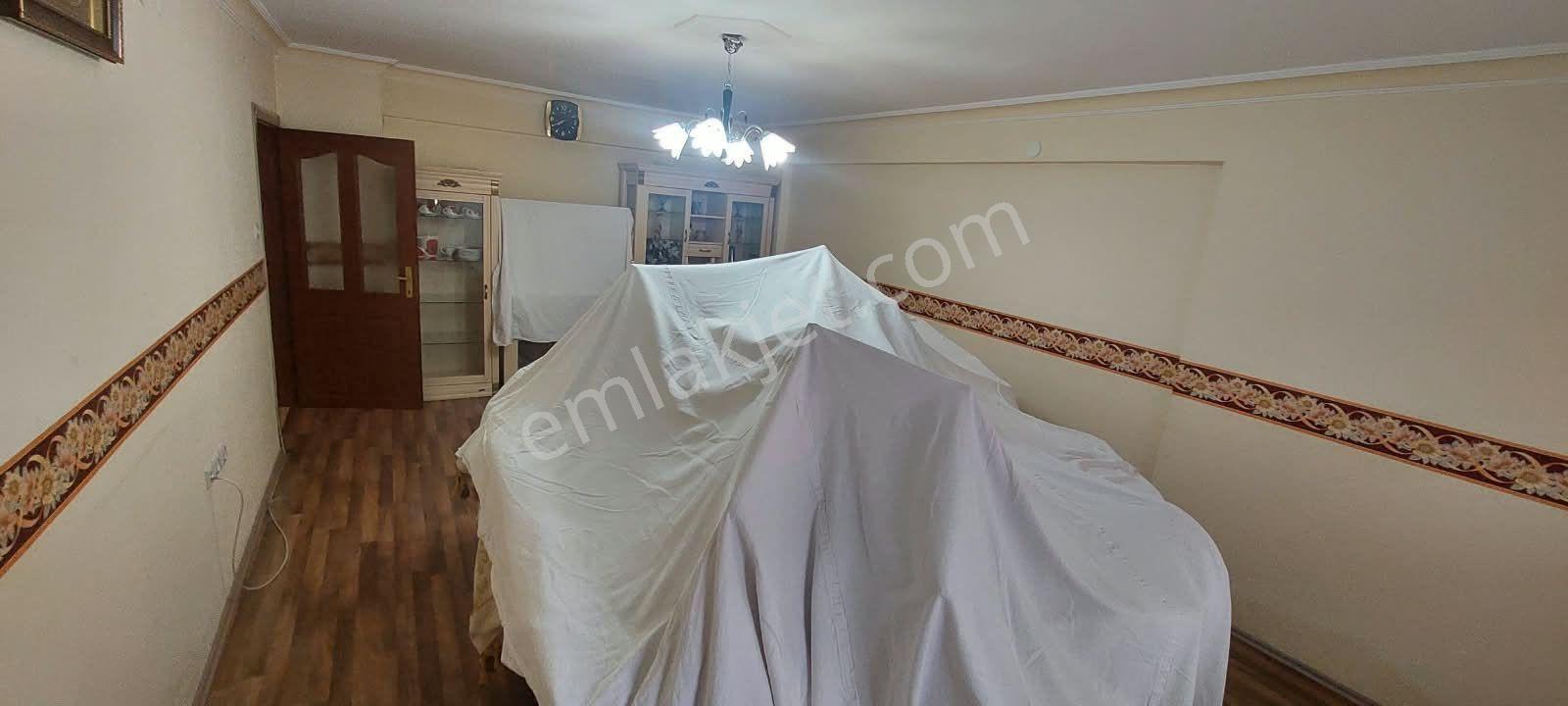 Toprak Emlaktan Ank Keçiören Aktepe Mah De 3+1 Cadde Üzerinde Daire — fotoğraf 22