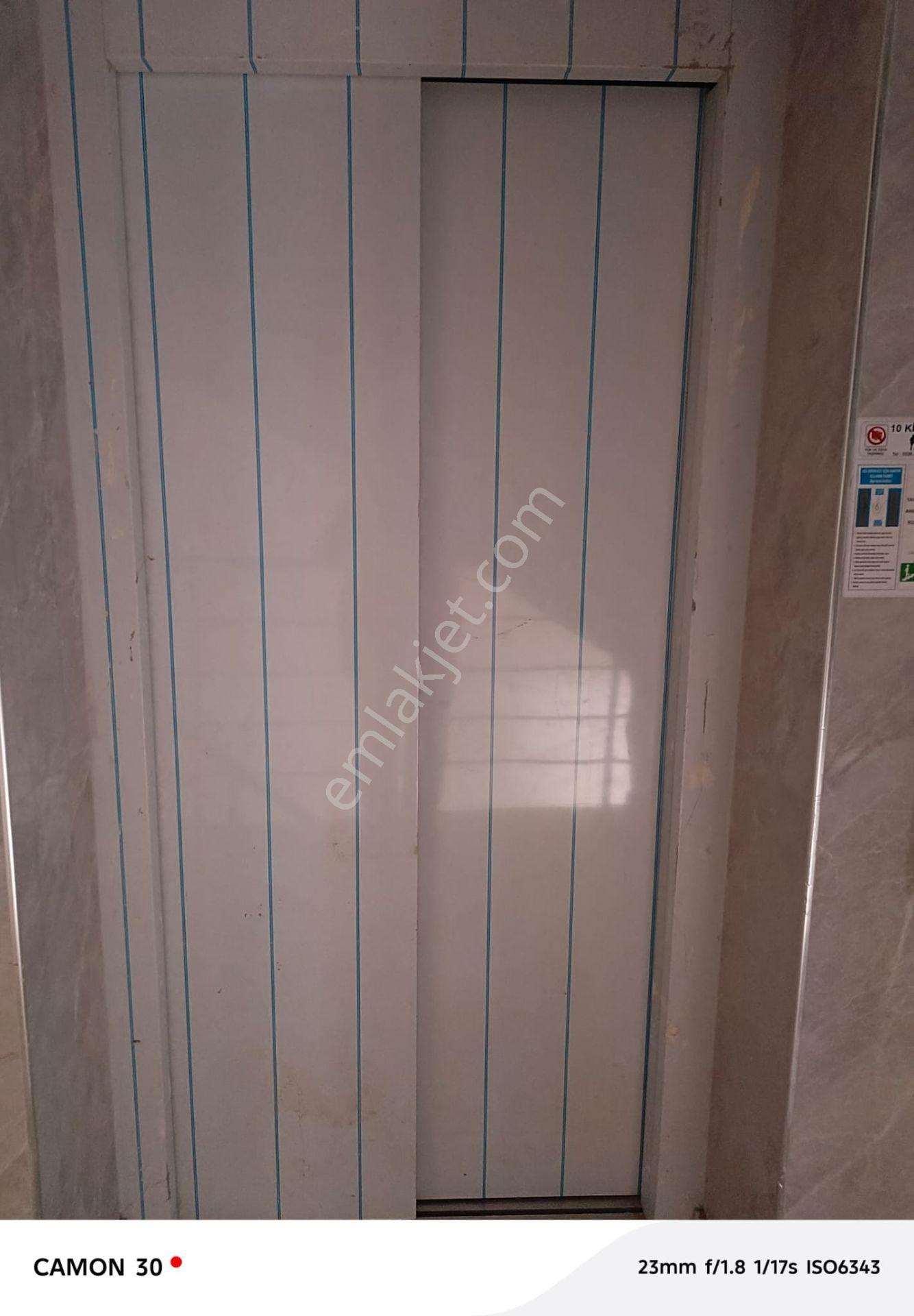 Yunusemre Mah.kemerköprü Altında 2+1 Satılık Daire — fotoğraf 2