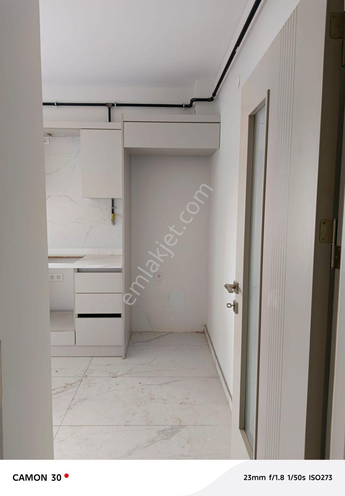 Yunusemre Mah.kemerköprü Altında 2+1 Satılık Daire — fotoğraf 8