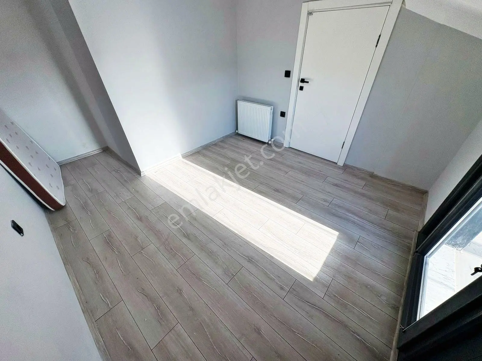 Aktif'ten Akçay Merkez'de Satılık Deniz Ve Dağ Manzaralı Teraslı 2+1 Dublex — fotoğraf 11